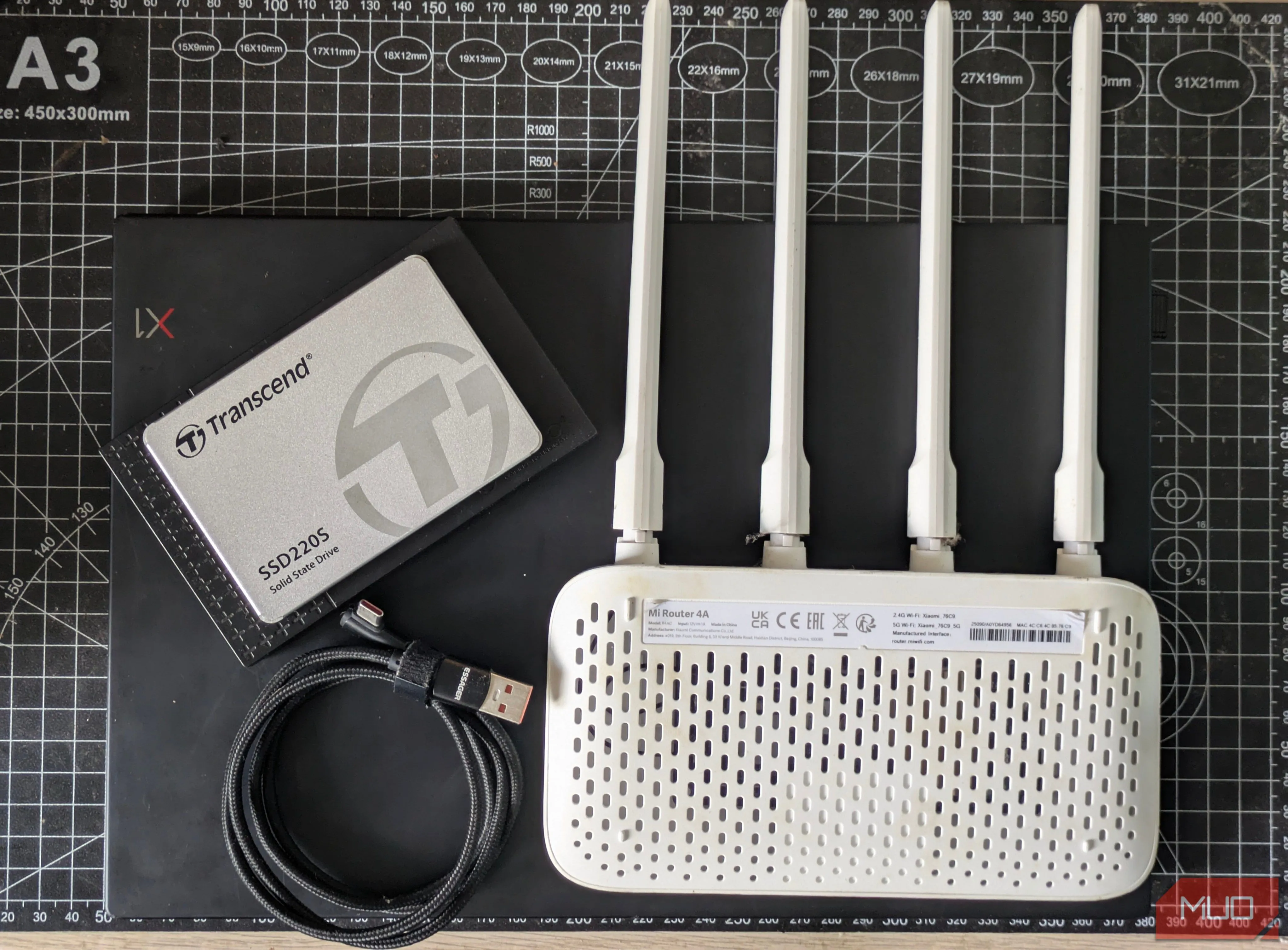 Các thành phần cần thiết để tạo NAS bằng router Wi-Fi