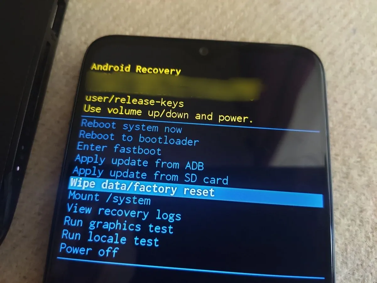 Các tùy chọn trên trang chế độ khôi phục Android