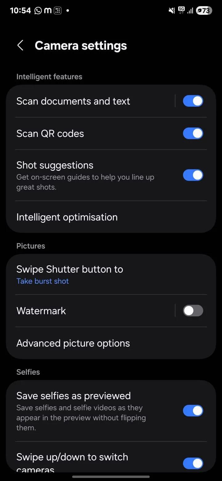 Cách bật tính năng Shot Suggestions trong cài đặt ứng dụng Camera Samsung