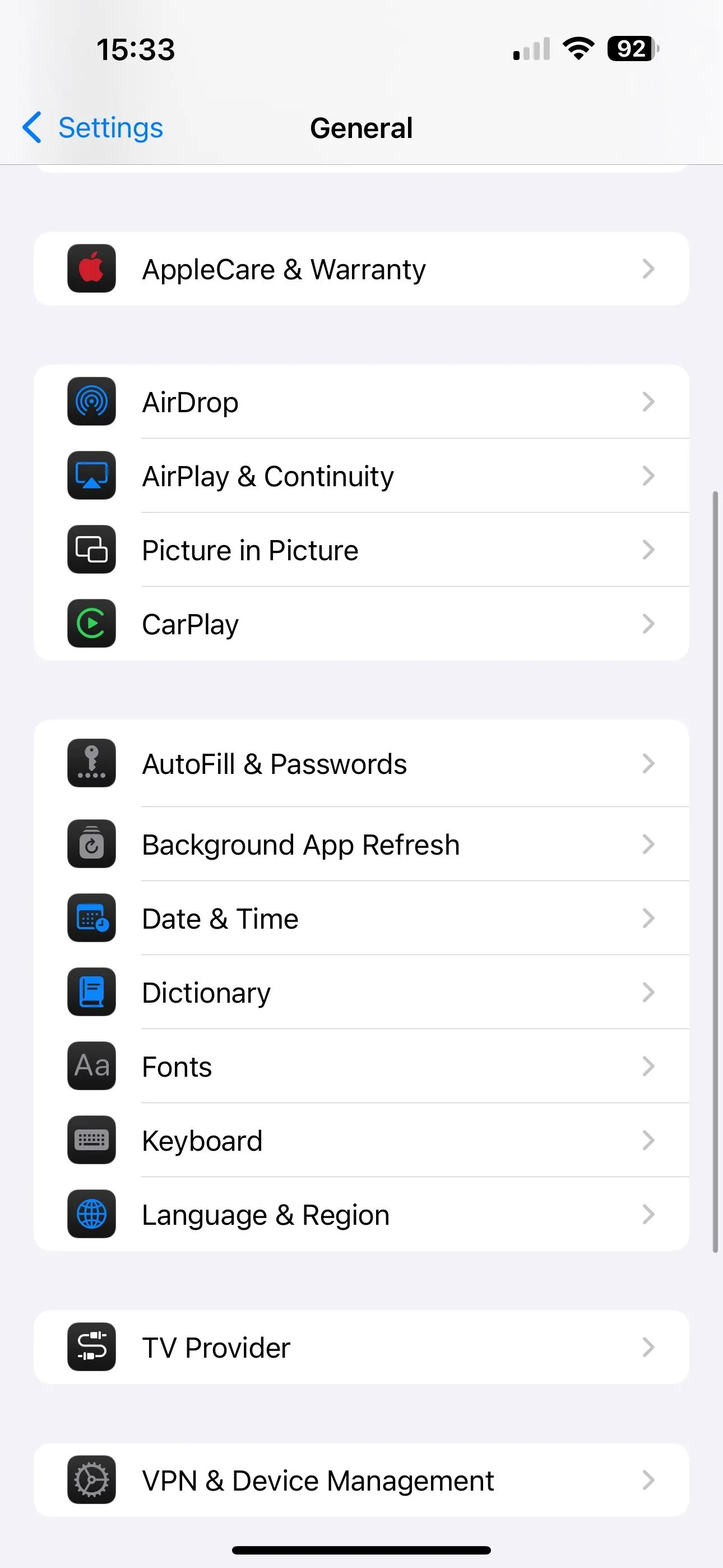 Cài đặt chung và mục Từ điển trong ứng dụng Cài đặt của iPhone