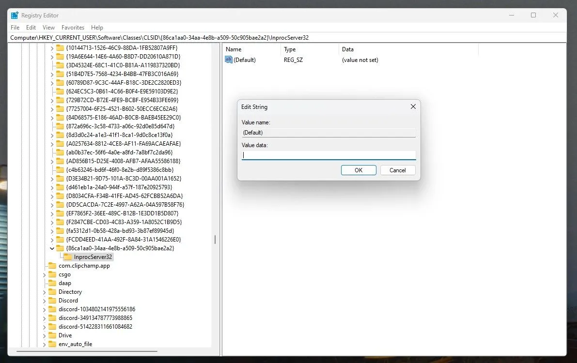 Cài đặt giá trị mặc định cho khóa InprocServer32 trong Registry để kích hoạt menu ngữ cảnh cũ Windows 11