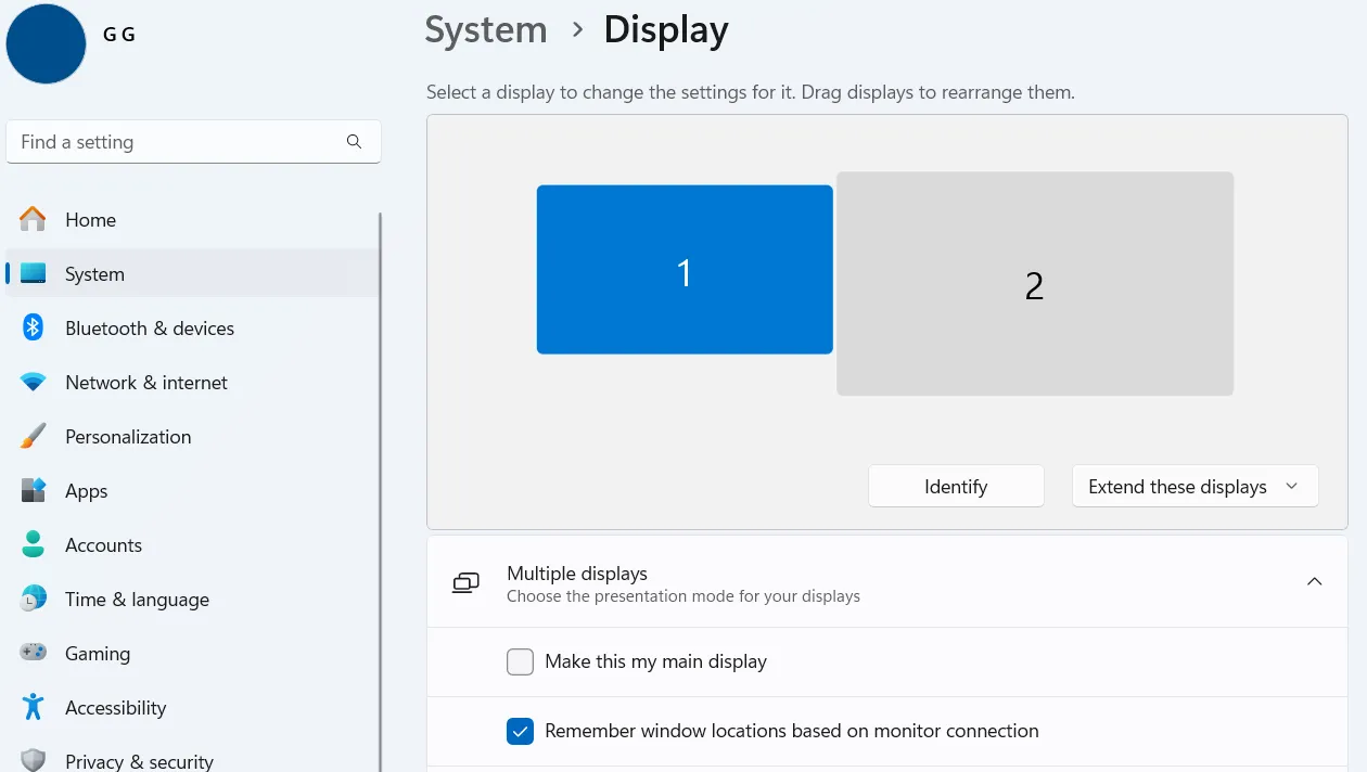 Cài đặt hiển thị (Display settings) trên Windows 11, cho phép người dùng cấu hình màn hình chính và màn hình phụ