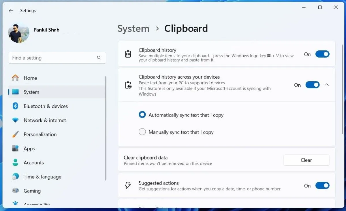 Cài đặt &quot;Lịch sử Clipboard&quot; trong Windows 11, hiển thị tùy chọn đồng bộ Clipboard giữa các thiết bị.