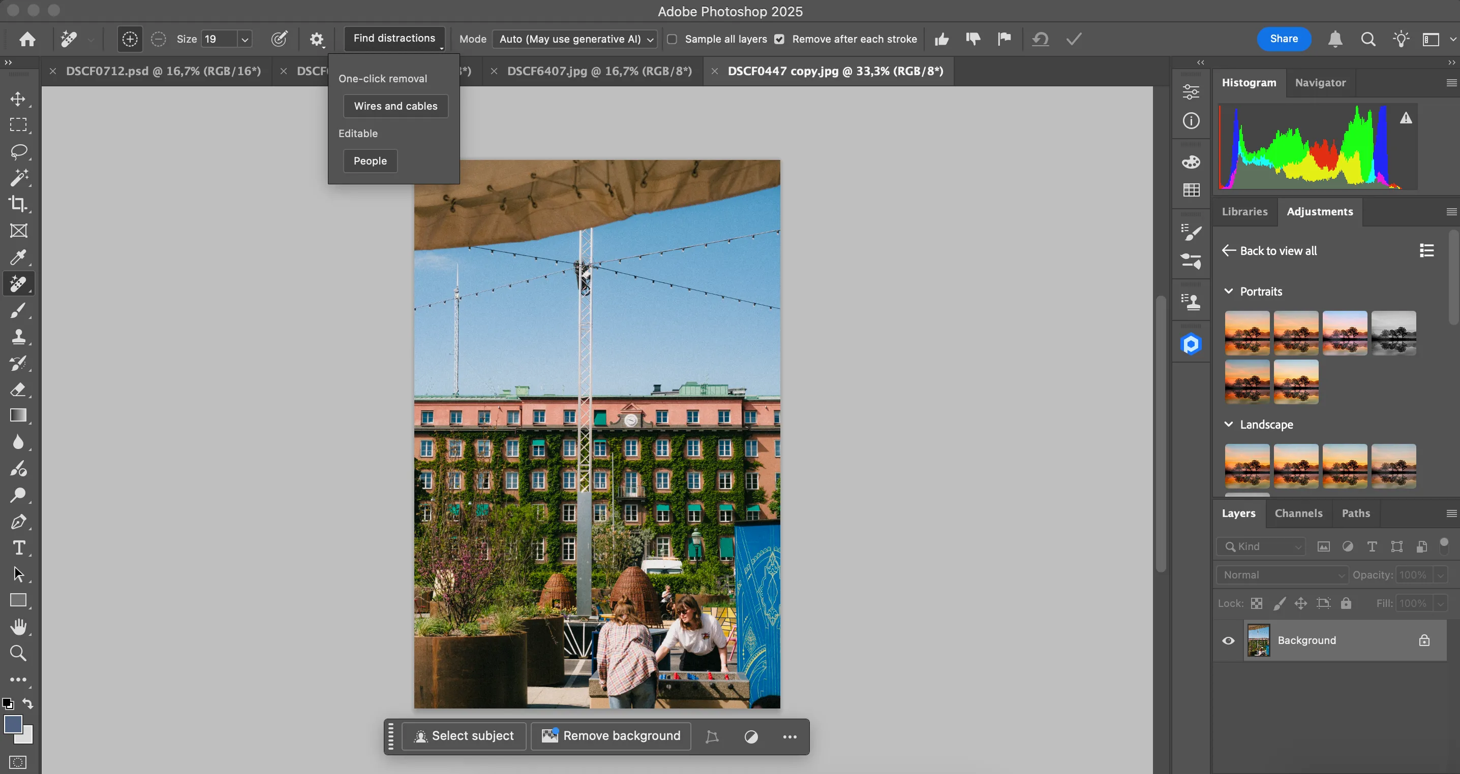 Công cụ Xóa Nhanh Một Chạm trong Photoshop 2025 loại bỏ vật thể gây mất tập trung