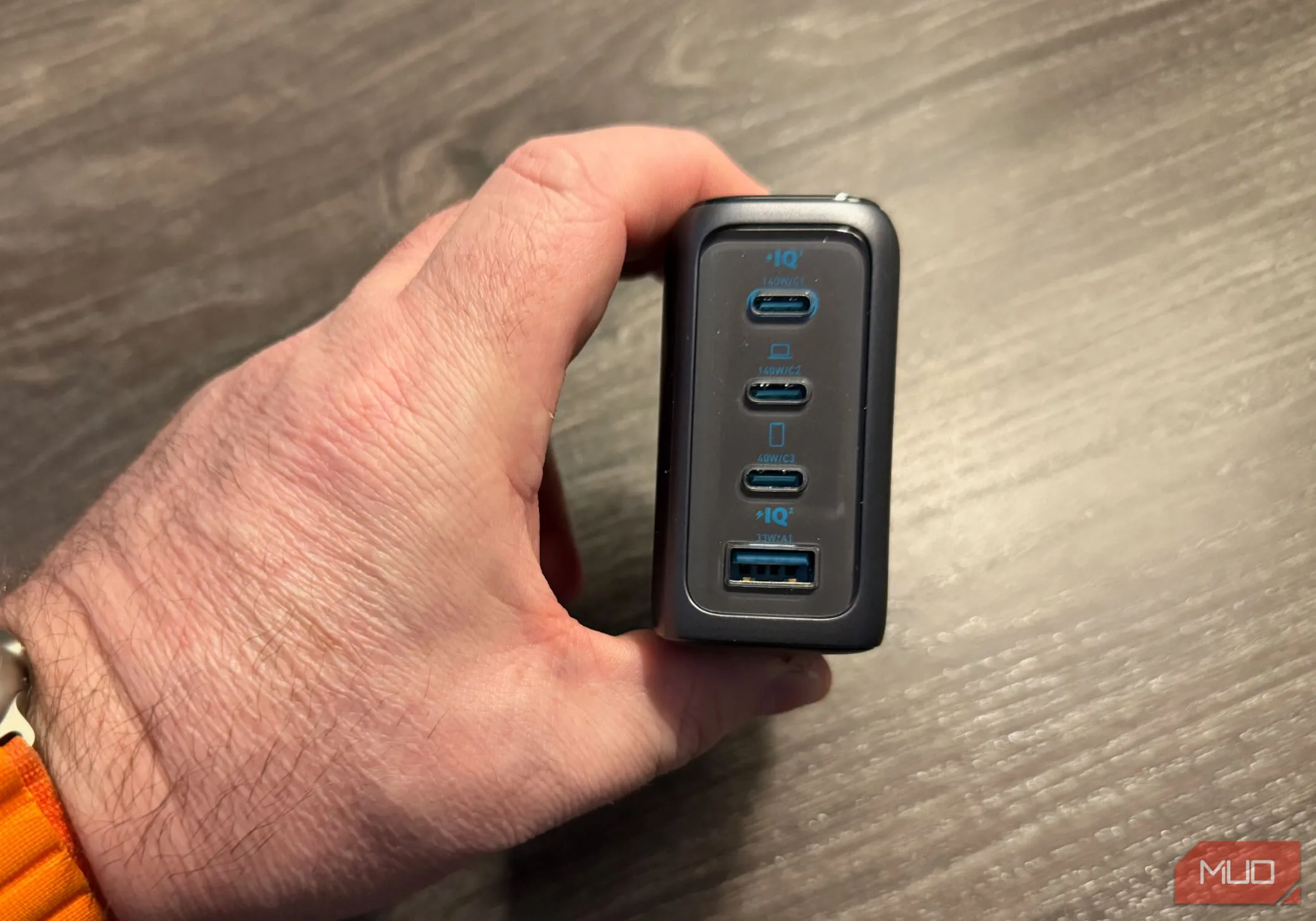 Cổng sạc trên củ sạc Anker 140W, đại diện cho thương hiệu phụ kiện sạc uy tín