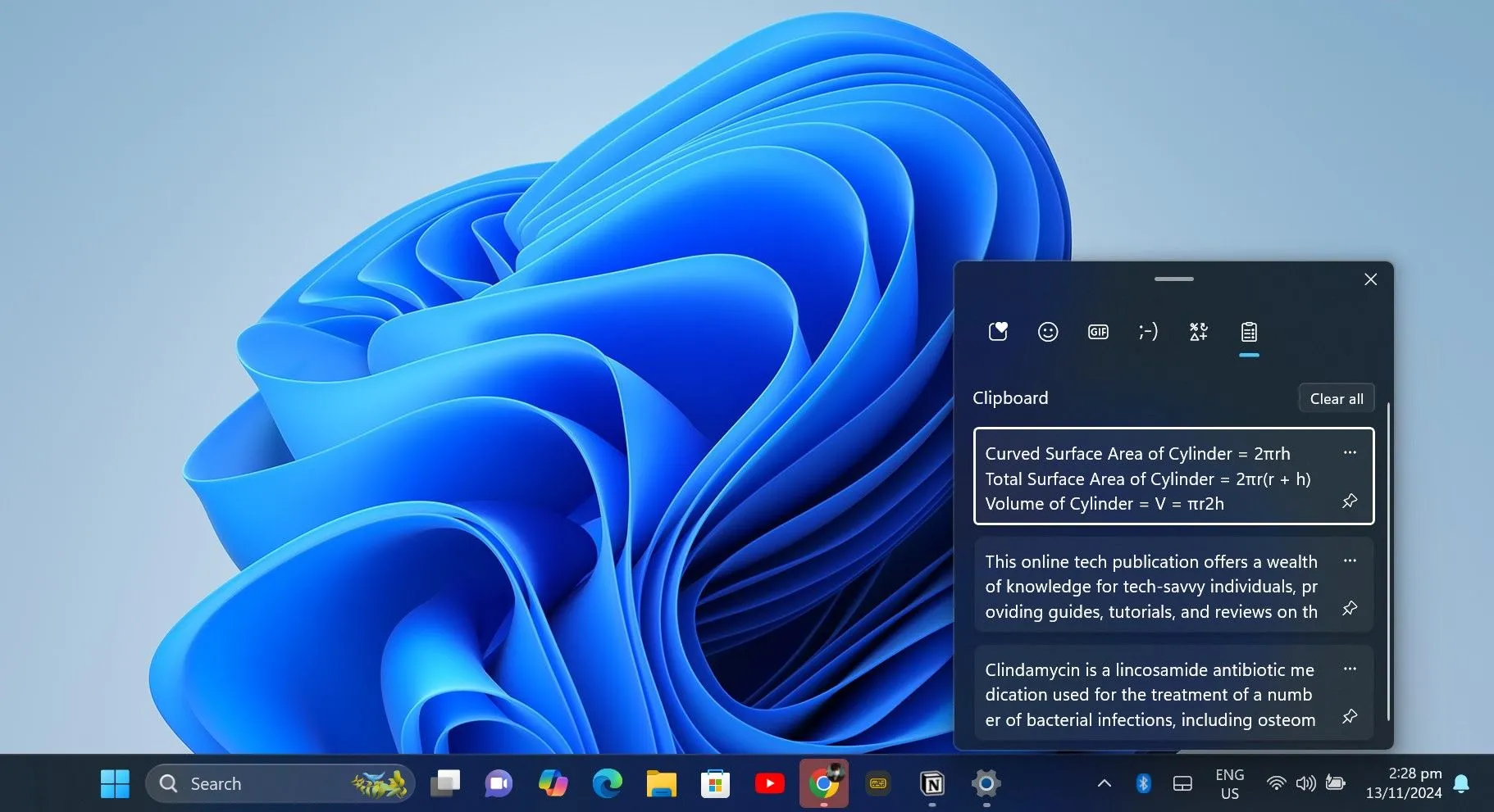 Cửa sổ lịch sử Clipboard History hiển thị các mục đã sao chép gần đây trên Windows