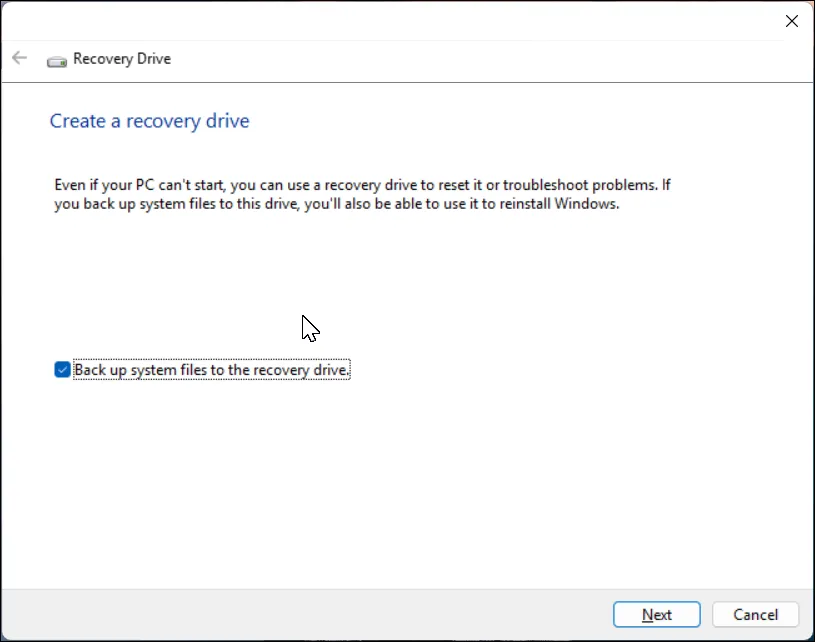 Cửa sổ ứng dụng &quot;Tạo ổ đĩa khôi phục&quot; đang mở trên Windows 11, hướng dẫn tạo USB khôi phục