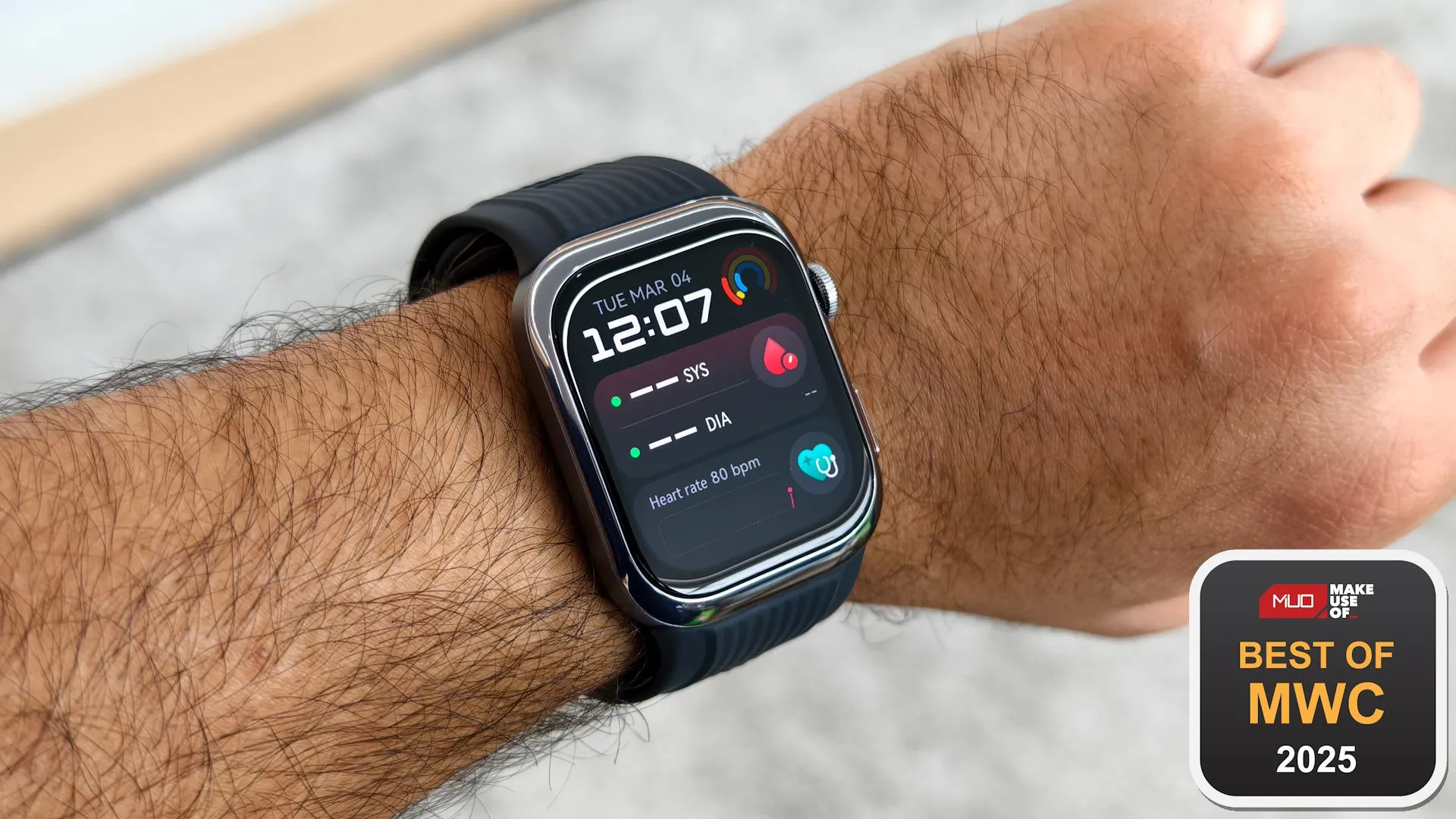 Đồng hồ Huawei Watch D2 tiên phong đo huyết áp tại MWC 2025