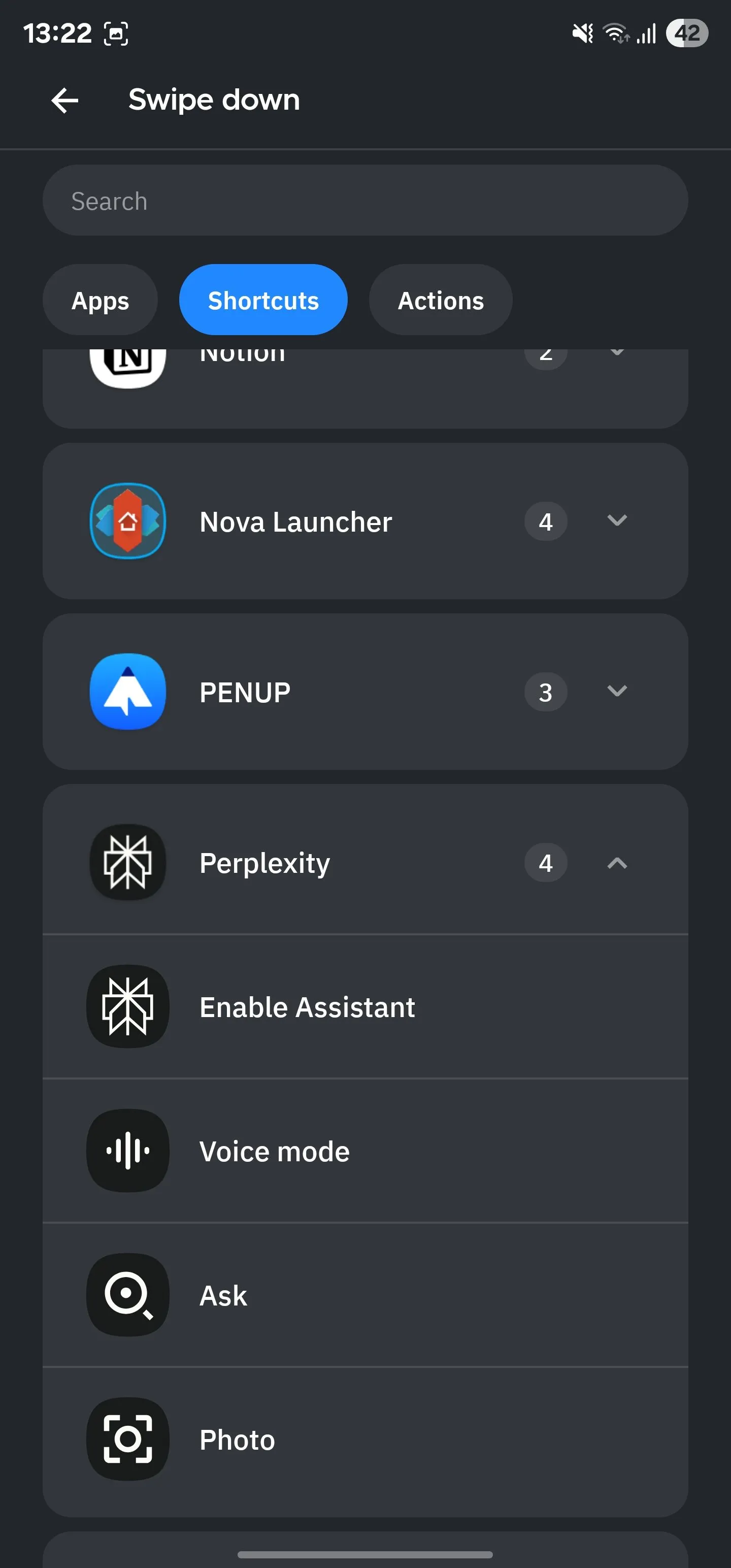 Gán hành động cho cử chỉ vuốt xuống trong Smart Launcher, ví dụ mở bảng thông báo