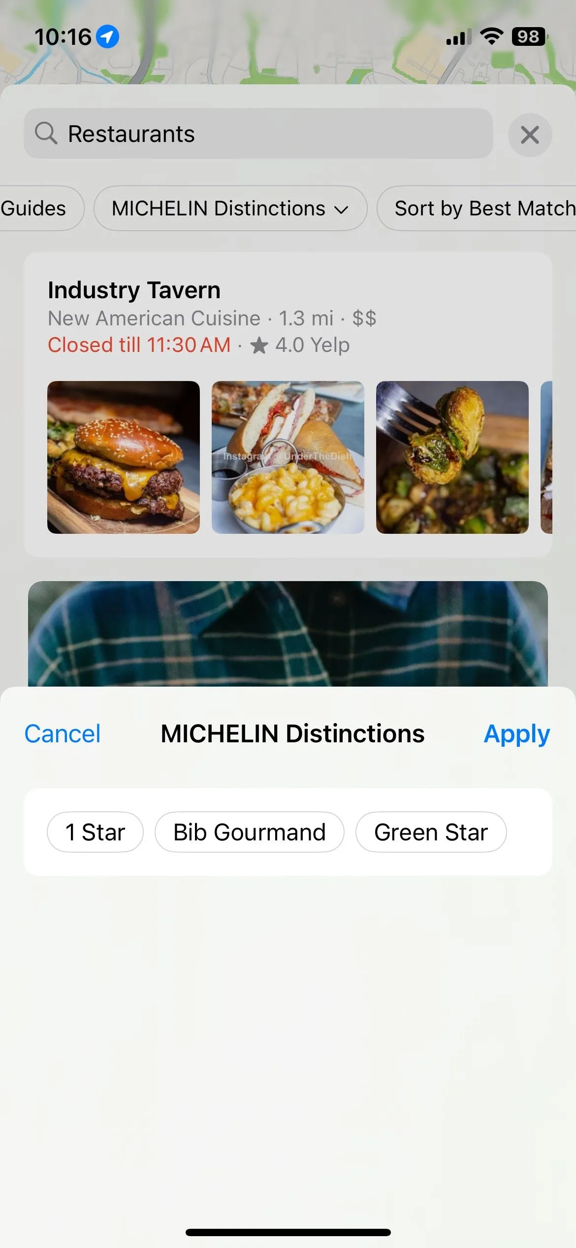 Giao diện Apple Maps với các tùy chọn lọc nhà hàng theo Michelin Distinctions, bao gồm số sao Michelin và Bib Gourmand.