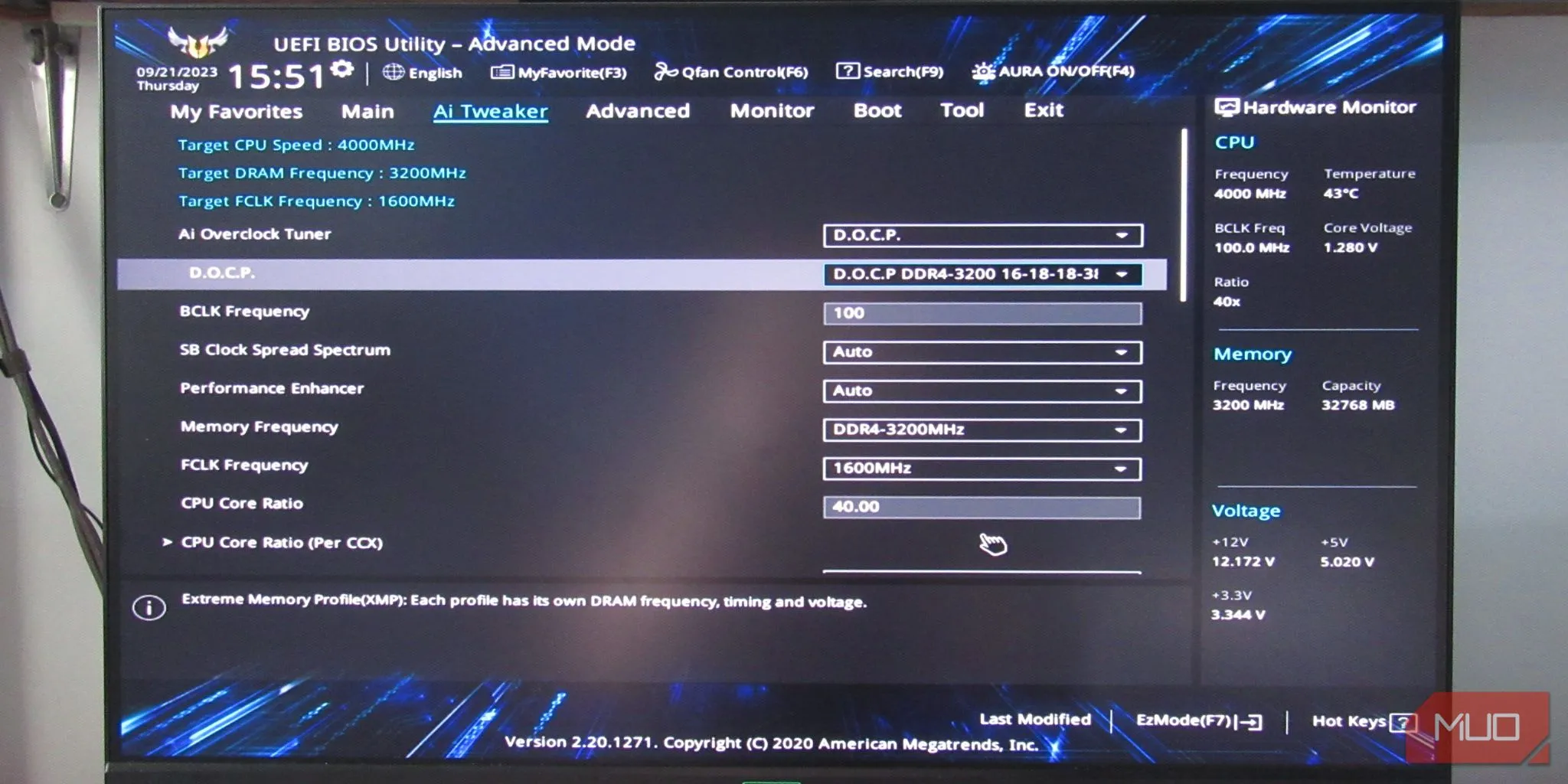 Giao diện BIOS của ASUS với tùy chọn hồ sơ DOCP đã chọn để ép xung bộ nhớ