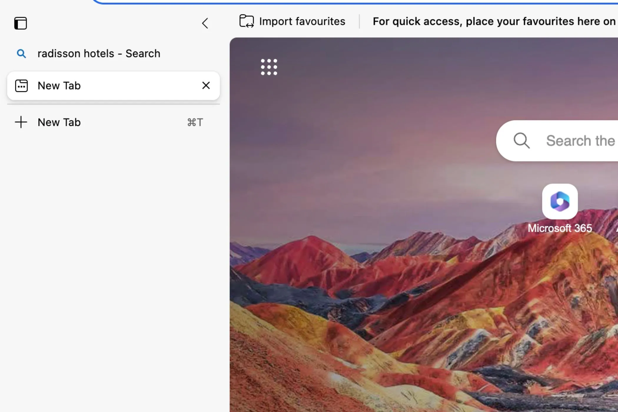 Giao diện các Tab dọc (Vertical Tabs) của Microsoft Edge, tối ưu không gian hiển thị và giúp người dùng quản lý nhiều tab đang mở một cách hiệu quả.