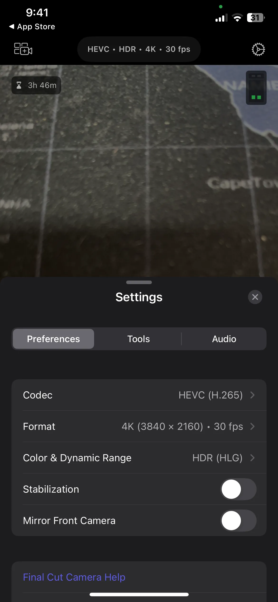 Giao diện cài đặt ứng dụng Final Cut Camera trên iPhone với các tùy chọn quay video chuyên nghiệp.