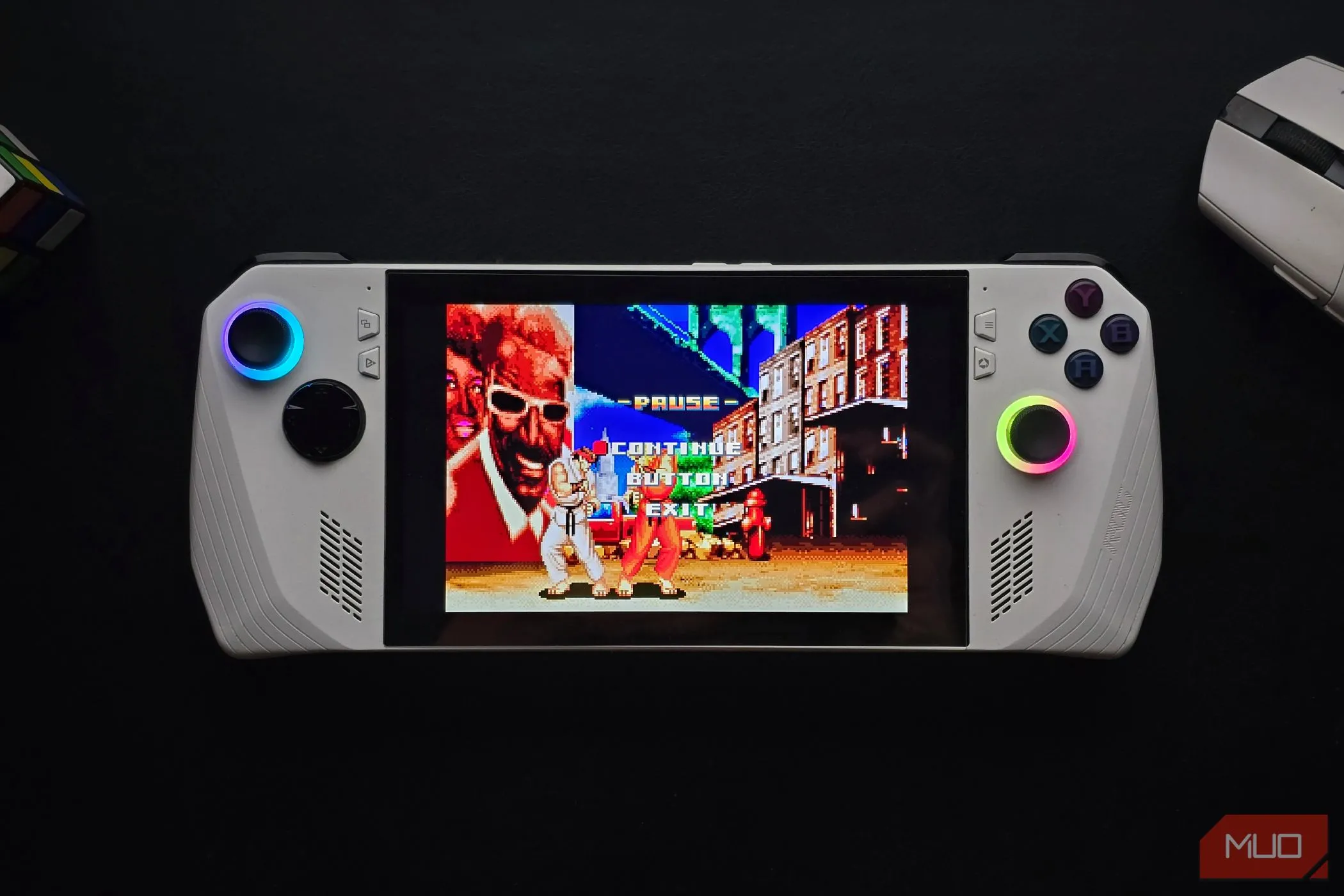 Giao diện chơi game Super Street Fighter II trên máy ASUS ROG Ally qua trình giả lập RetroArch