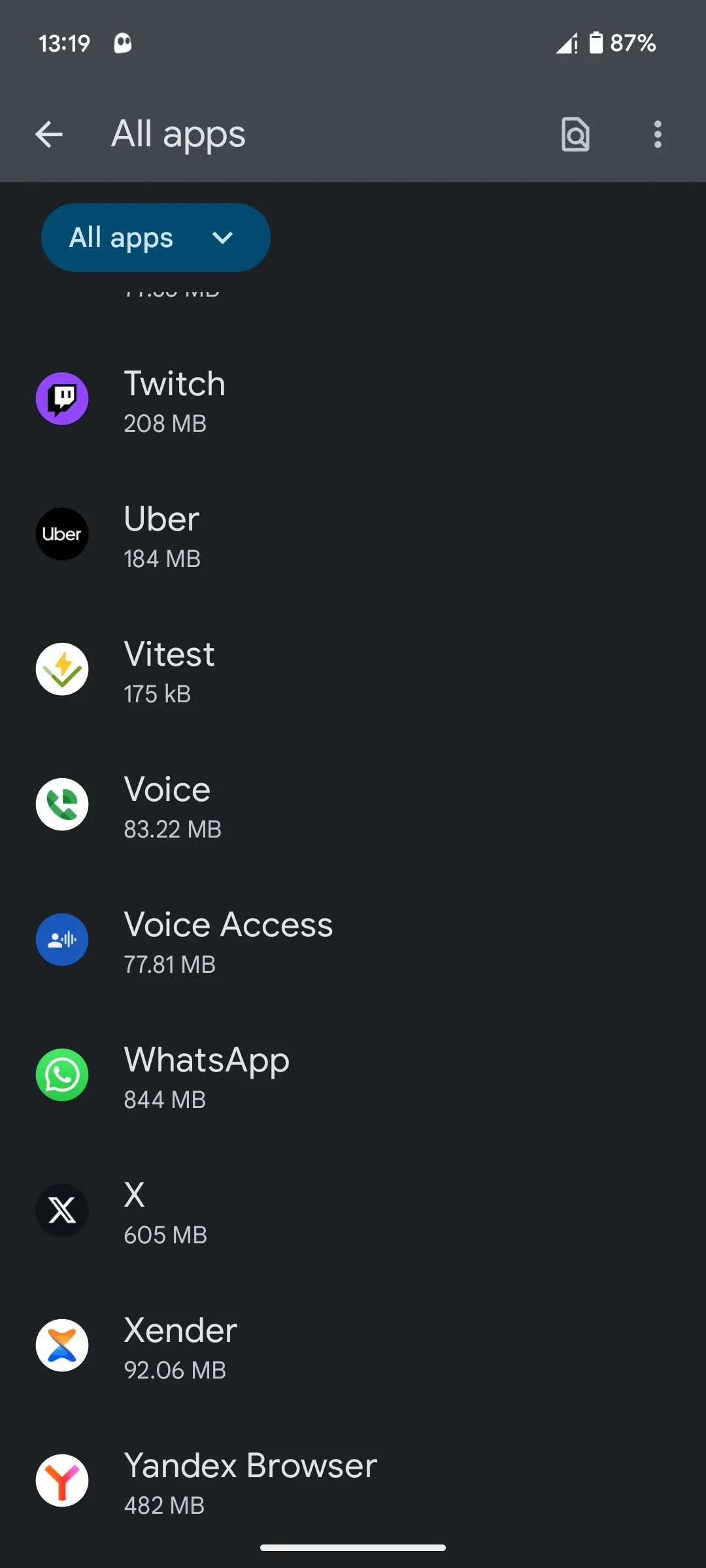 Giao diện danh sách tất cả ứng dụng đã cài đặt trên Android, chuẩn bị cho việc xóa bộ nhớ đệm.