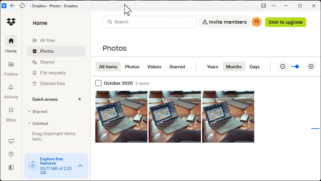 Giao diện Dropbox tại thẻ Ảnh, thể hiện khả năng đồng bộ và xem trước hình ảnh hiệu quả.