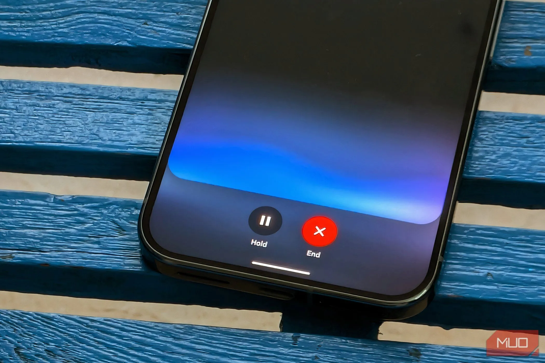 Giao diện Gemini Live trên điện thoại Google Pixel, minh họa tính năng AI chatbot