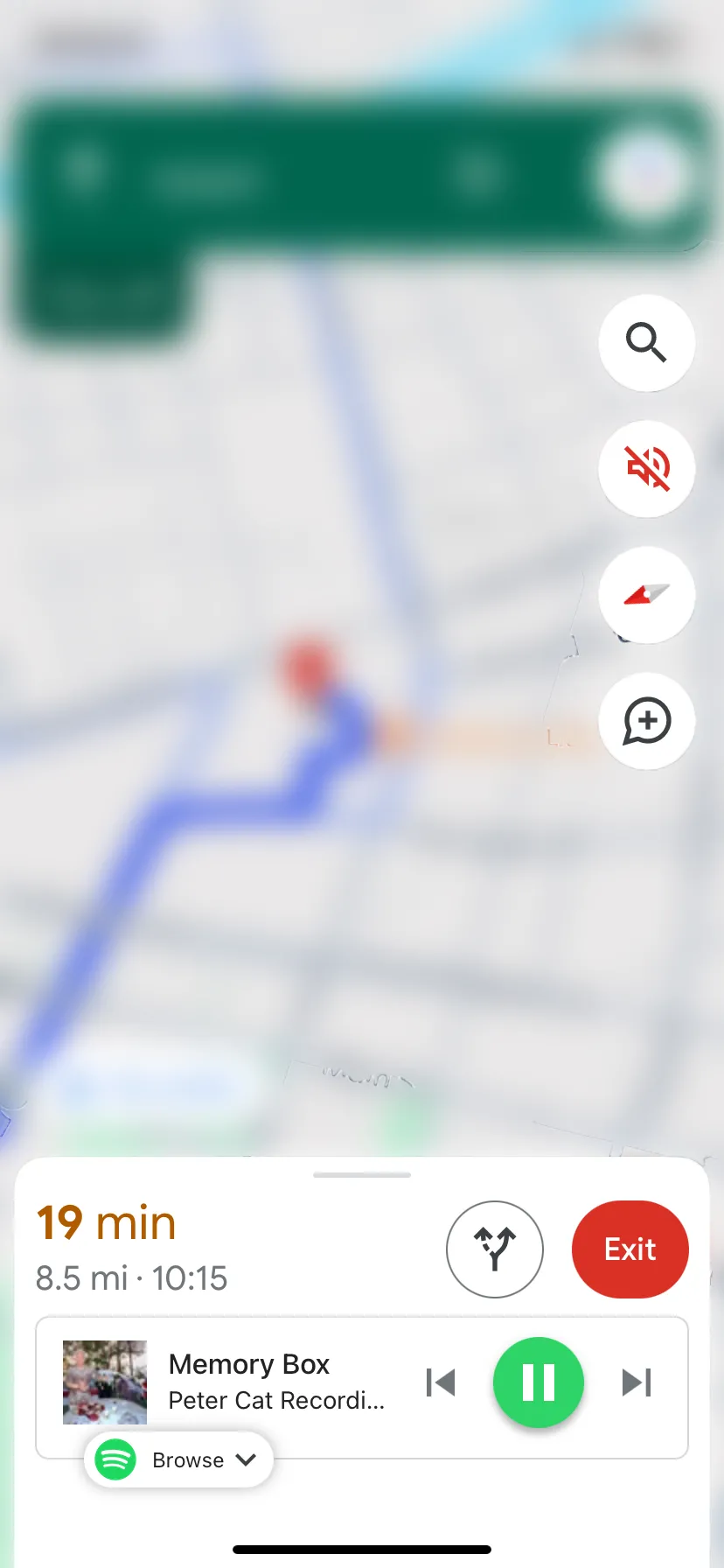 Giao diện Google Maps iOS với điều khiển Spotify
