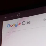 Giao diện Google One hiển thị trên trình duyệt web, minh họa các gói dịch vụ và dung lượng lưu trữ.