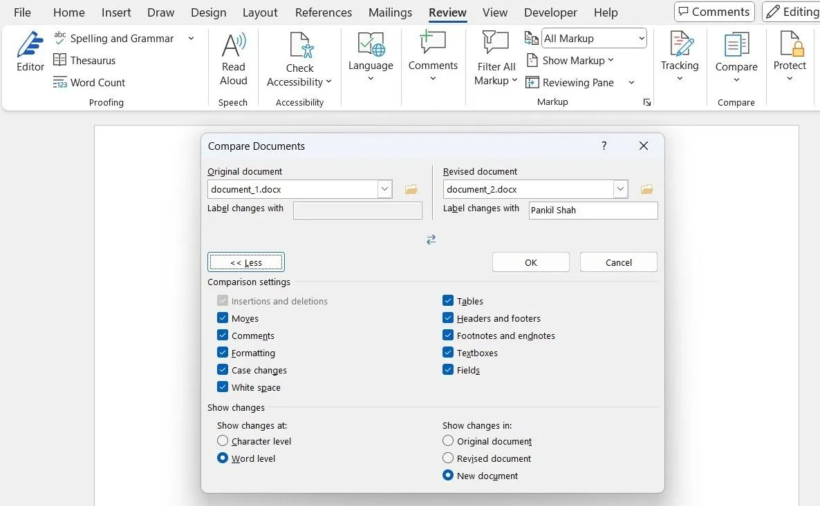 Giao diện hộp thoại Compare Documents trong Microsoft Word để chọn tài liệu gốc và tài liệu sửa đổi