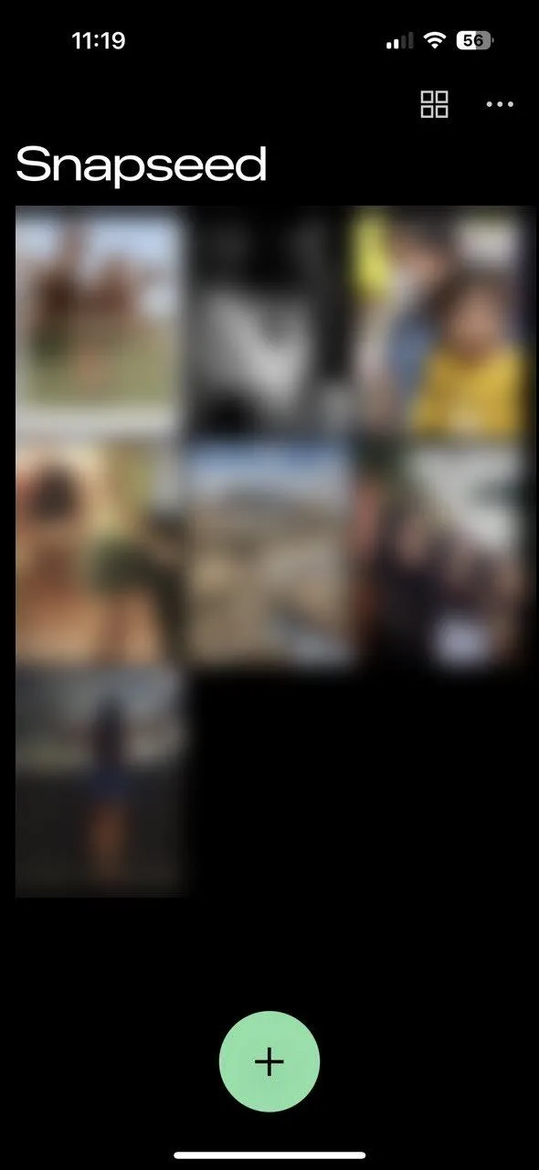 Giao diện lưới mới trên màn hình chính Snapseed hiển thị các ảnh đã chỉnh sửa