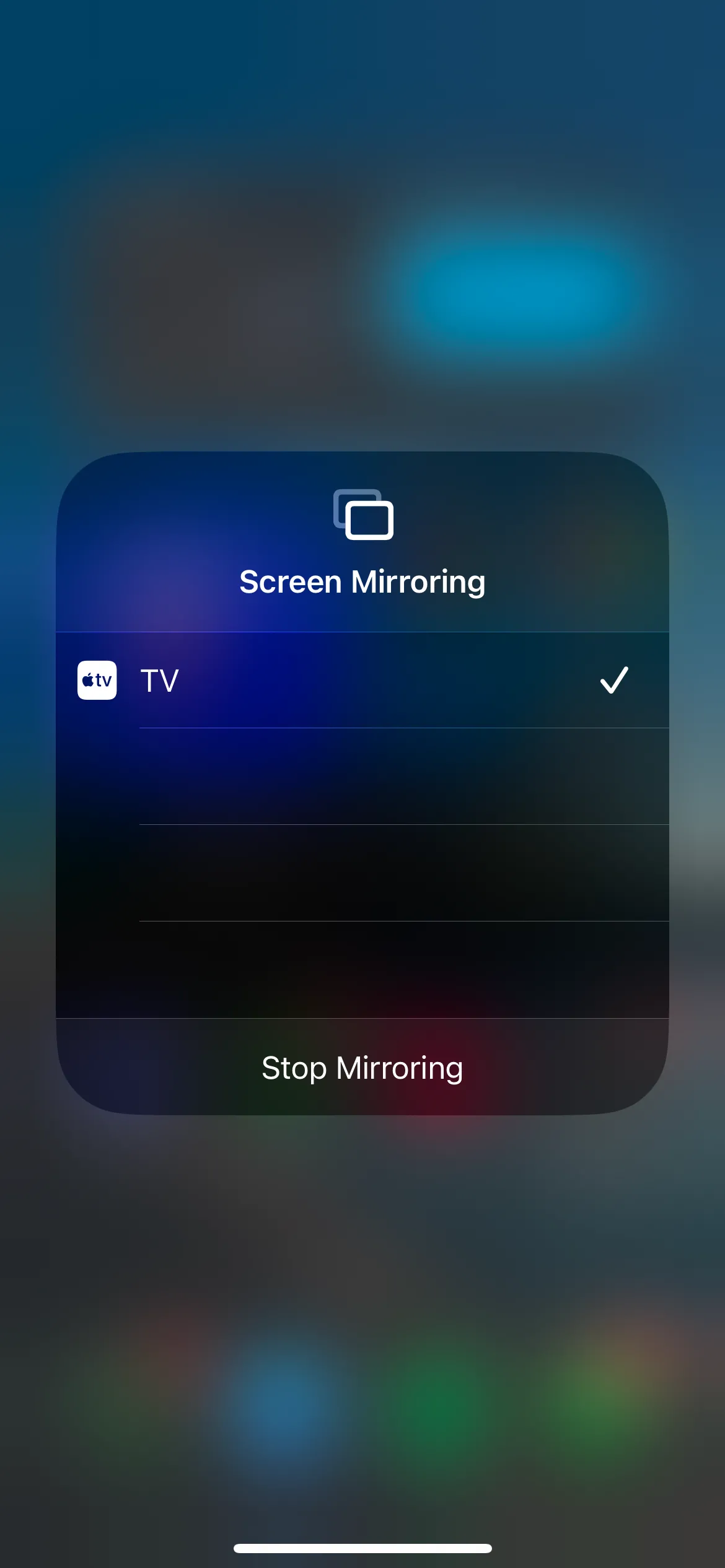 Giao diện menu Phản chiếu màn hình trên iOS 18 hiển thị tùy chọn kết nối iPhone với Apple TV