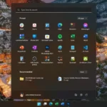Giao diện Menu Start của Windows 11 hiển thị các ứng dụng được cài đặt sẵn