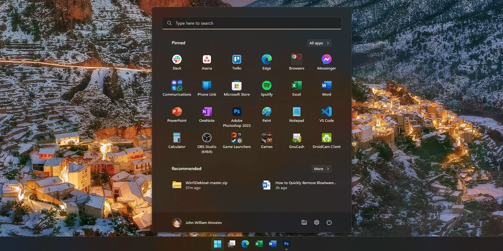 Giao diện Menu Start của Windows 11 hiển thị các ứng dụng được cài đặt sẵn