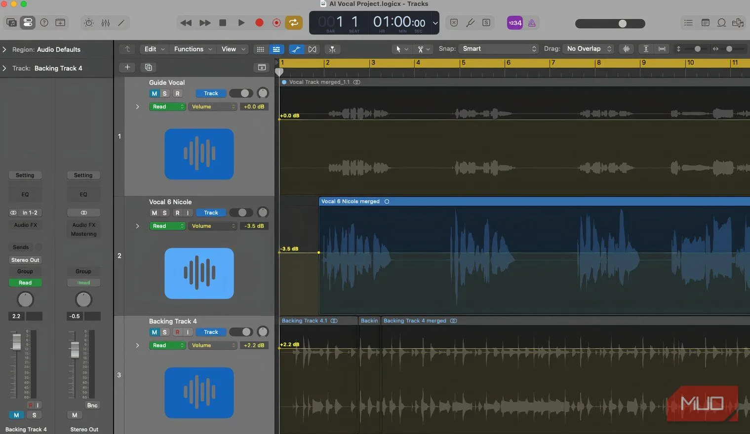 Giao diện phần mềm Logic Pro 11 hiển thị trang sắp xếp bản nhạc với các dải âm thanh.