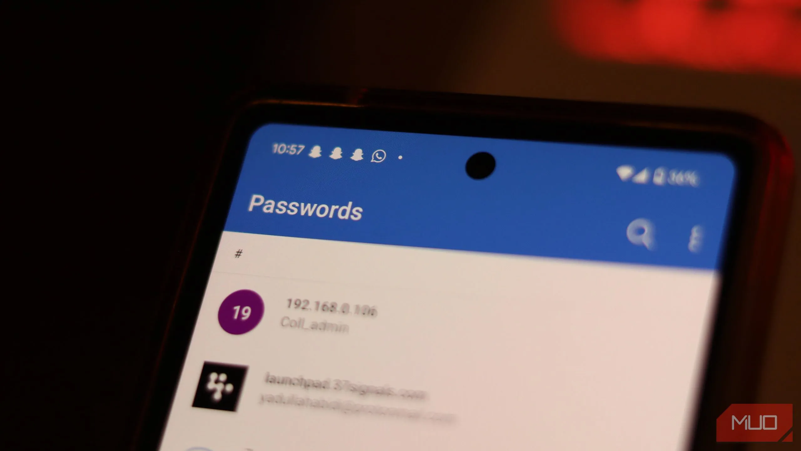 Giao diện quản lý mật khẩu trong Microsoft Authenticator hiển thị thông báo ngừng hỗ trợ