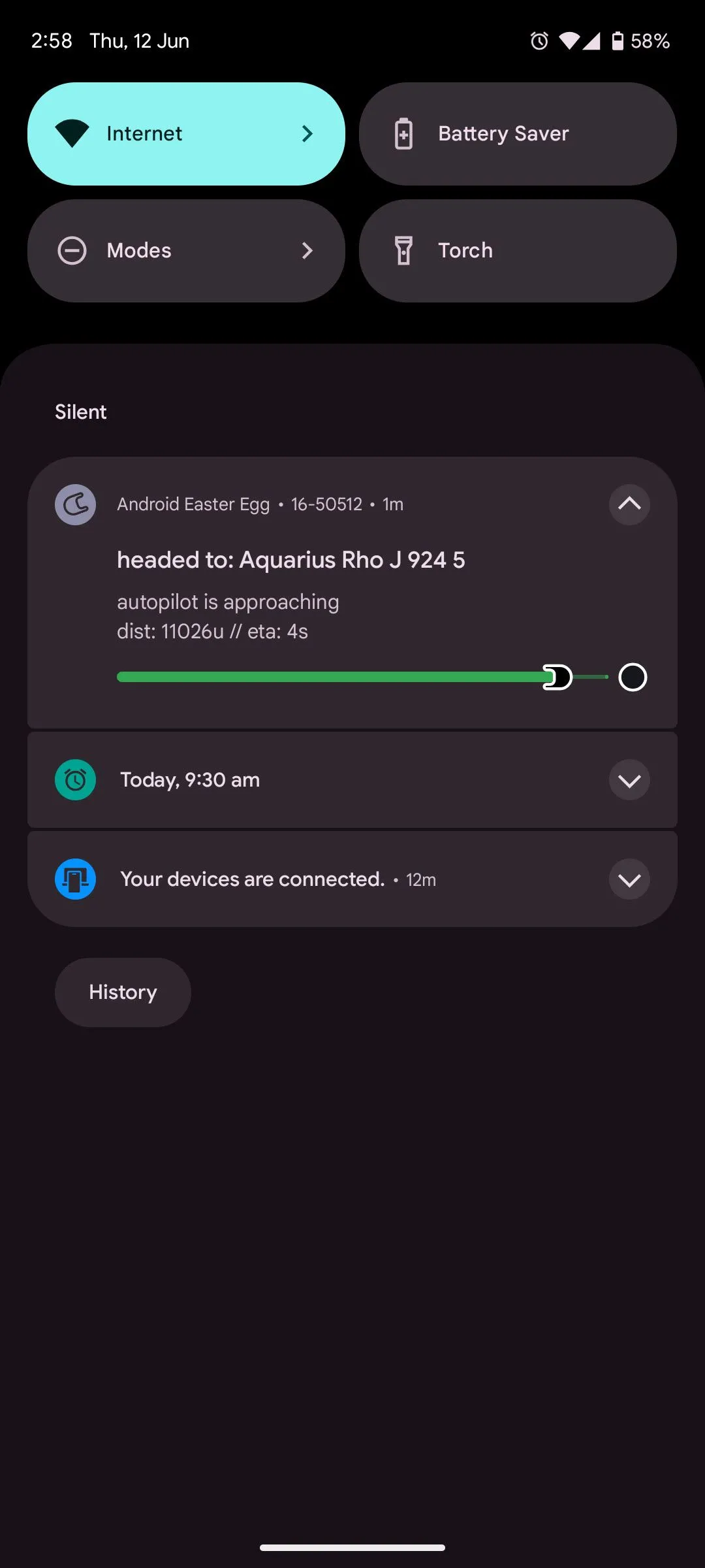 Giao diện trứng phục sinh (easter egg) của Android 16