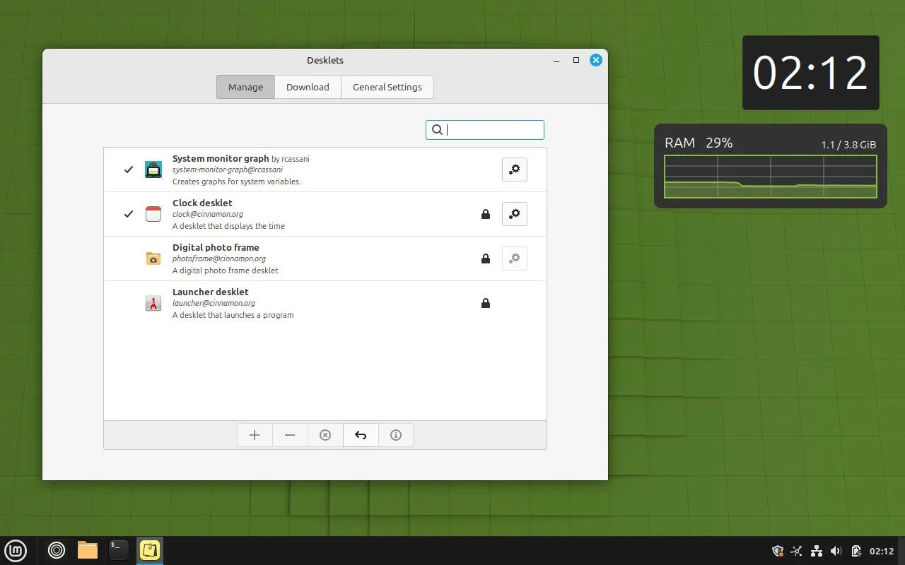 Giao diện tùy chỉnh màn hình desktop Linux Mint hiển thị tùy chọn Desklet và bảng điều khiển để người dùng dễ dàng cá nhân hóa hệ điều hành.