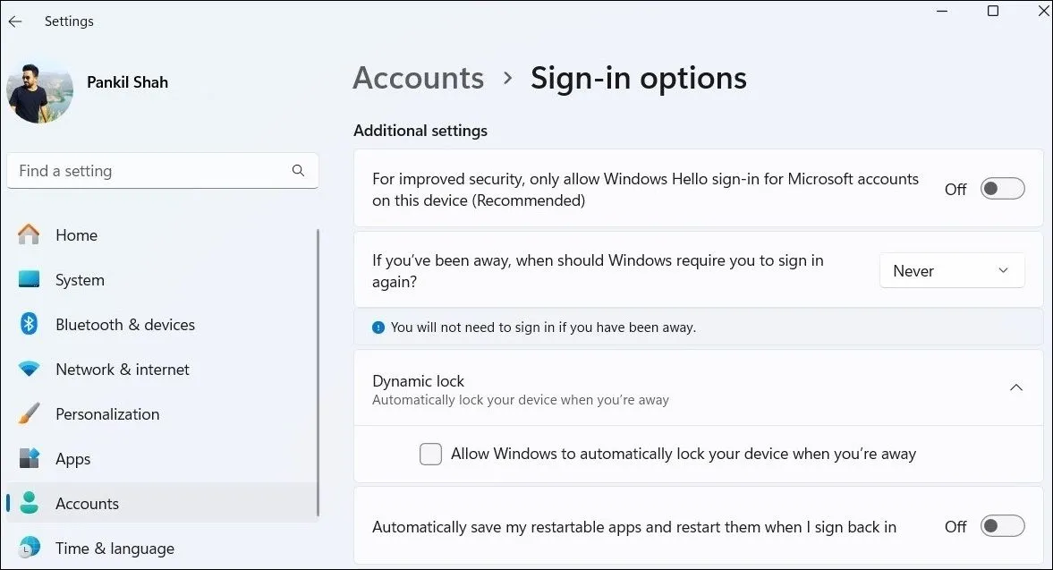Giao diện Tùy chọn Đăng nhập trong Cài đặt Windows 11, nơi kích hoạt Dynamic Lock.