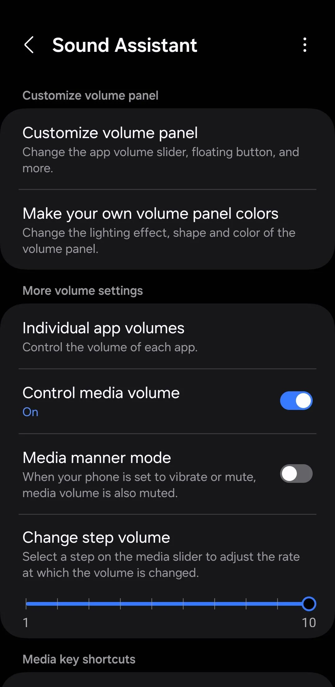 Giao diện ứng dụng Sound Assistant trên điện thoại Samsung, hiển thị tùy chọn âm lượng ứng dụng riêng lẻ.