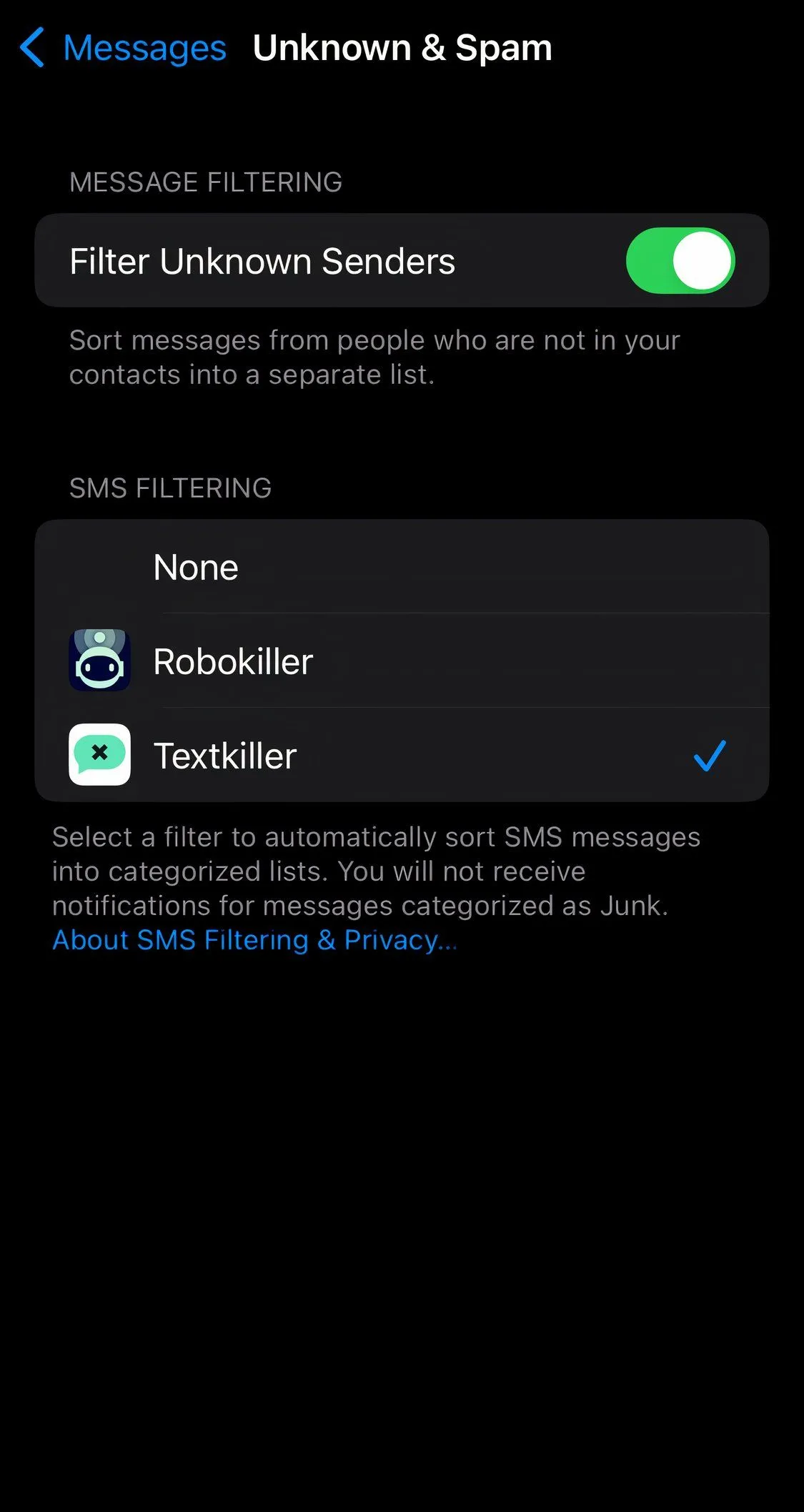 Giao diện ứng dụng TextKiller hiển thị danh sách tin nhắn để phân loại