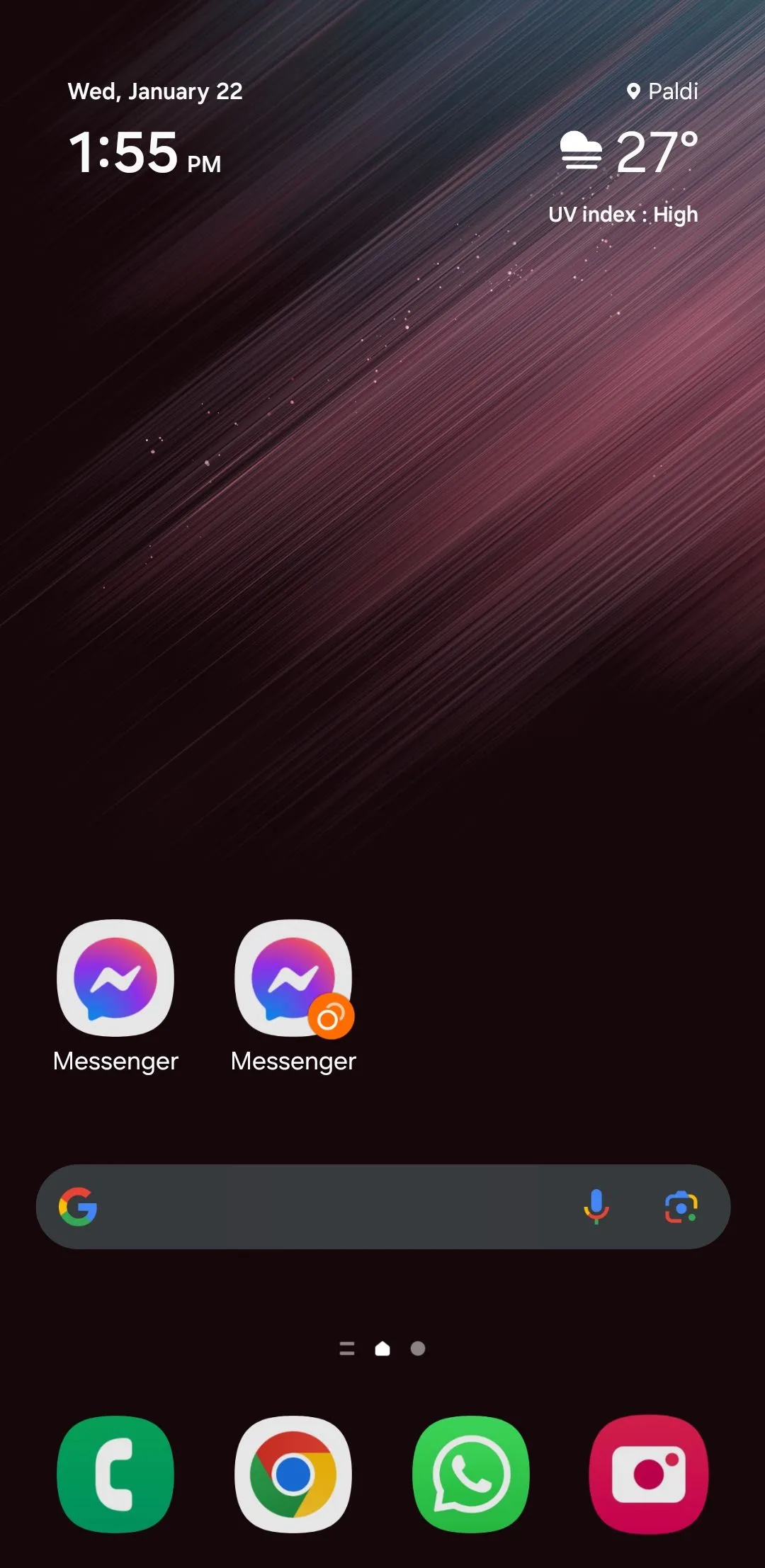 Hai bản sao của ứng dụng Messenger trên điện thoại Samsung hiển thị tính năng ứng dụng kép
