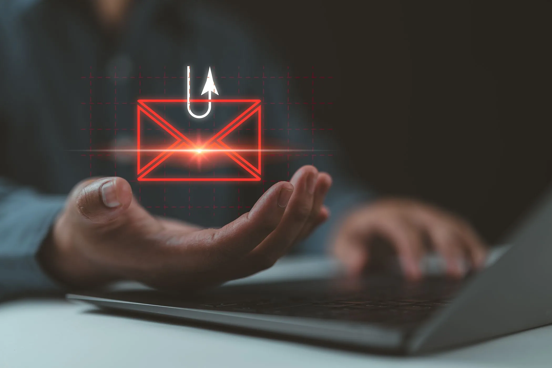 Hình ảnh email lừa đảo tuyển dụng với biểu tượng phong bì, móc câu và máy tính xách tay, minh họa nguy cơ cài đặt mã độc cryptojacker