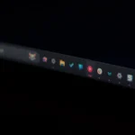 Hình ảnh minh họa các biểu tượng taskbar tự động co giãn trên Windows 11, cho thấy khả năng bị mờ hoặc răng cưa