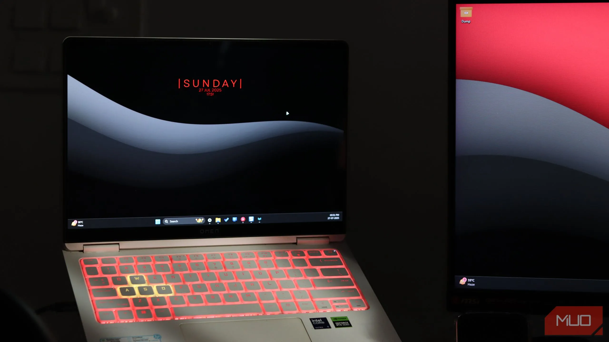 Laptop HP Omen Transcend 14 với màn hình OLED, nhấn mạnh tầm quan trọng của việc bảo vệ màn hình OLED khỏi burn-in.