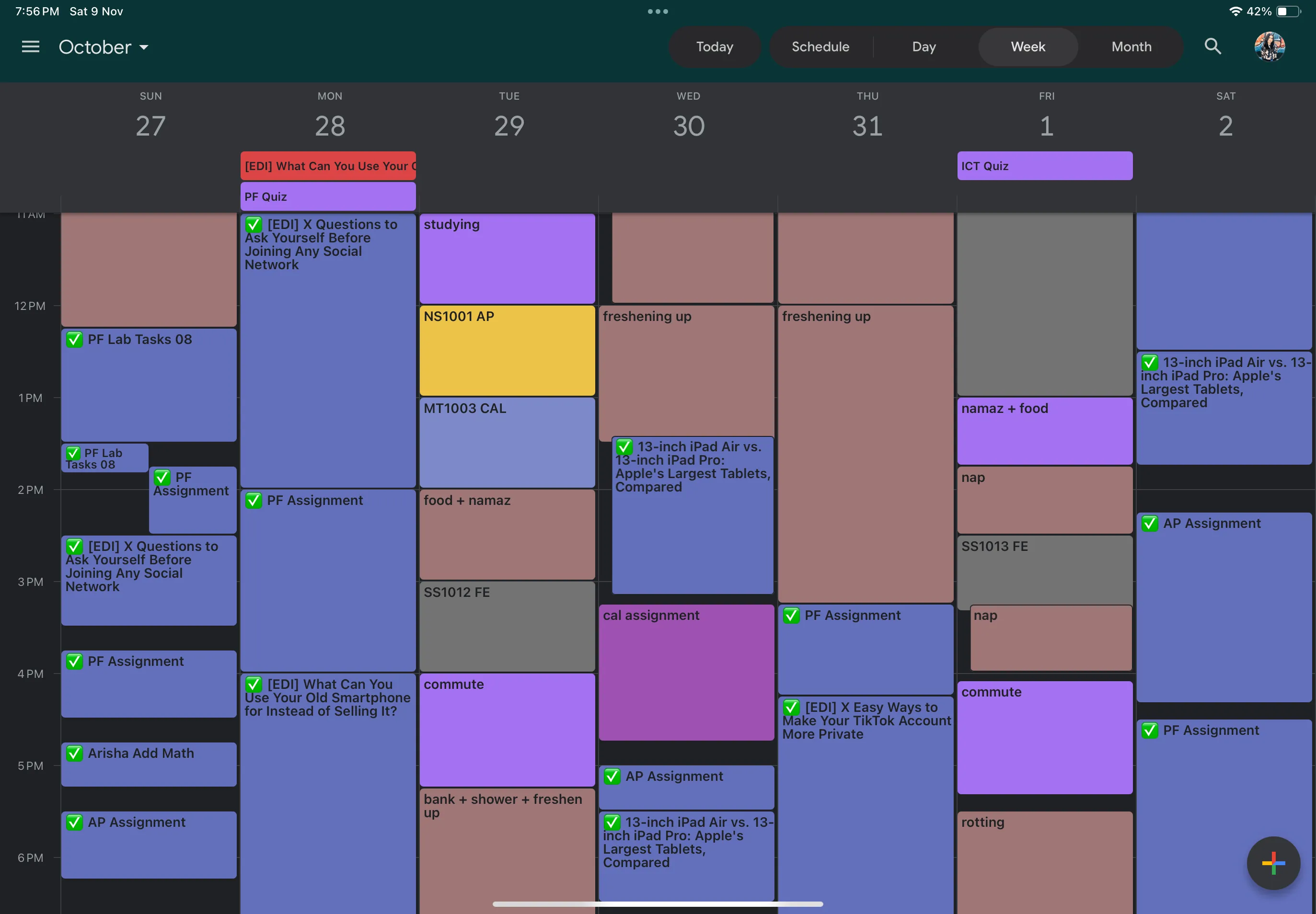 Lịch trình học tập và công việc của một tuần được sắp xếp gọn gàng trên Google Calendar của sinh viên
