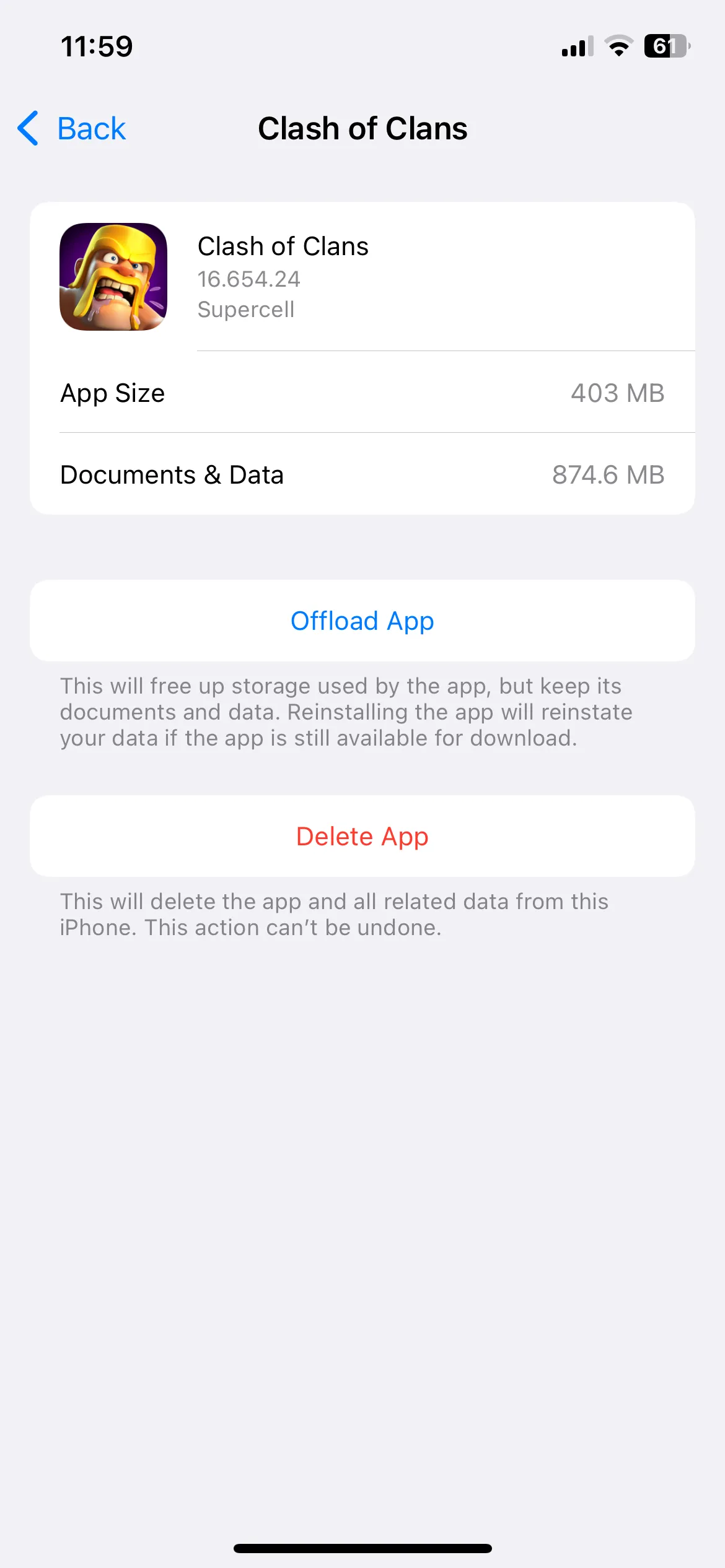 Màn hình cài đặt dung lượng iPhone hiển thị mức sử dụng của ứng dụng Clash of Clans, minh họa việc kiểm tra và gỡ bỏ ứng dụng không dùng để giải phóng bộ nhớ iPhone.