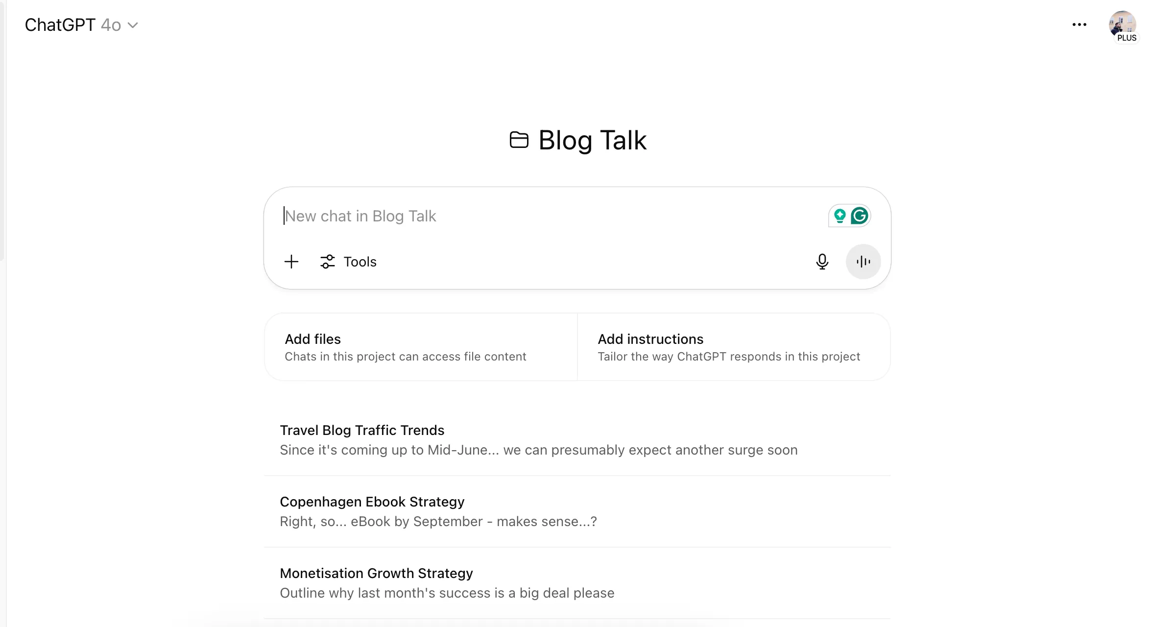 Màn hình thảo luận các dự án sáng tạo cá nhân như blog và nhiếp ảnh trong ChatGPT Projects.