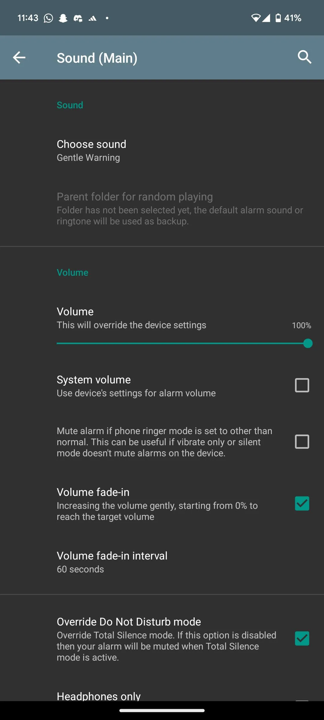 Màn hình ứng dụng AMdroid hiển thị các tùy chọn đánh thức nâng cao như thử thách toán học và NFC để tắt báo thức.