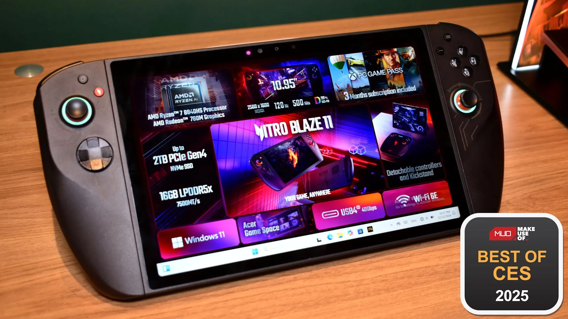 Máy chơi game cầm tay Acer Nitro Blaze 11 màu đen cầm tay với giải thưởng &quot;Best of CES 2025&quot;