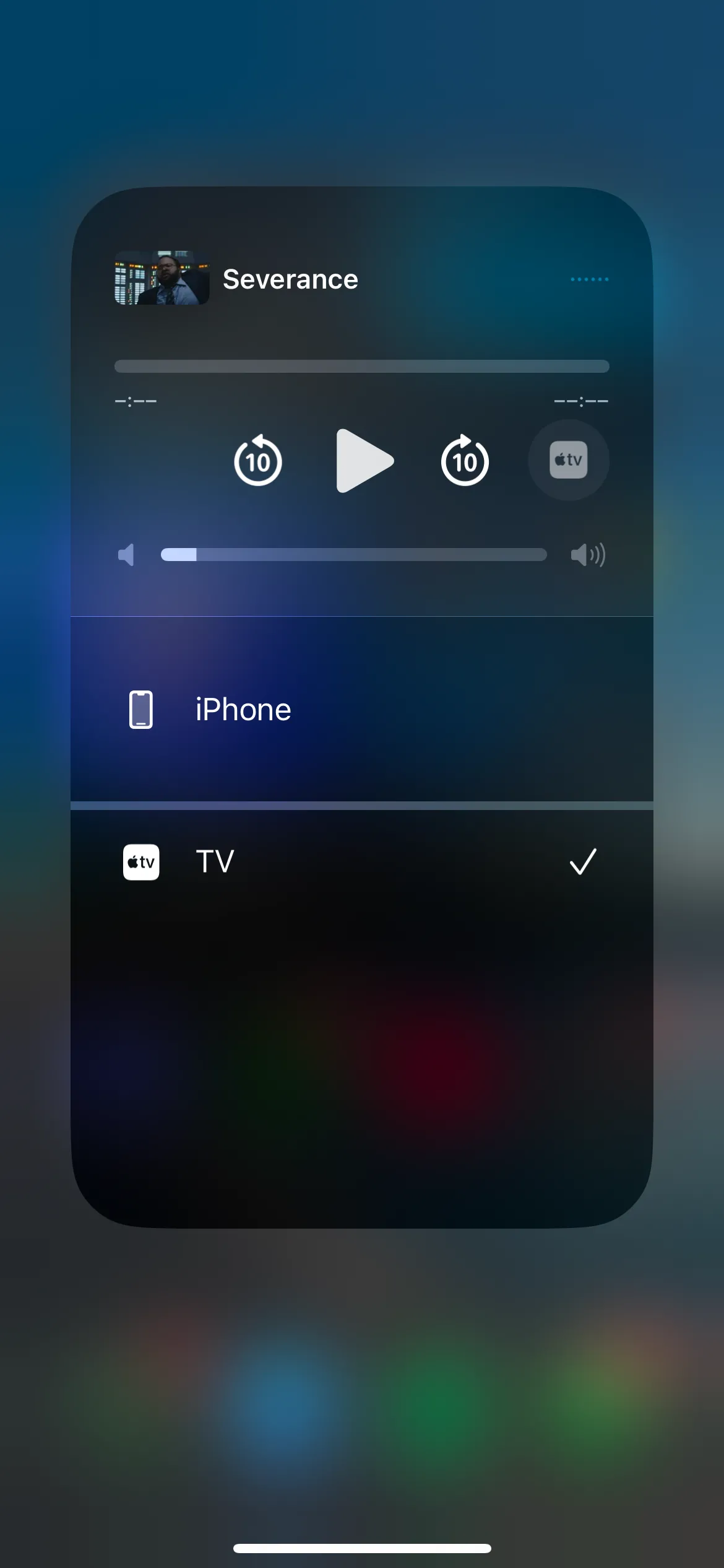 Menu AirPlay trên iOS 18 với tùy chọn phát nội dung từ iPhone sang Apple TV