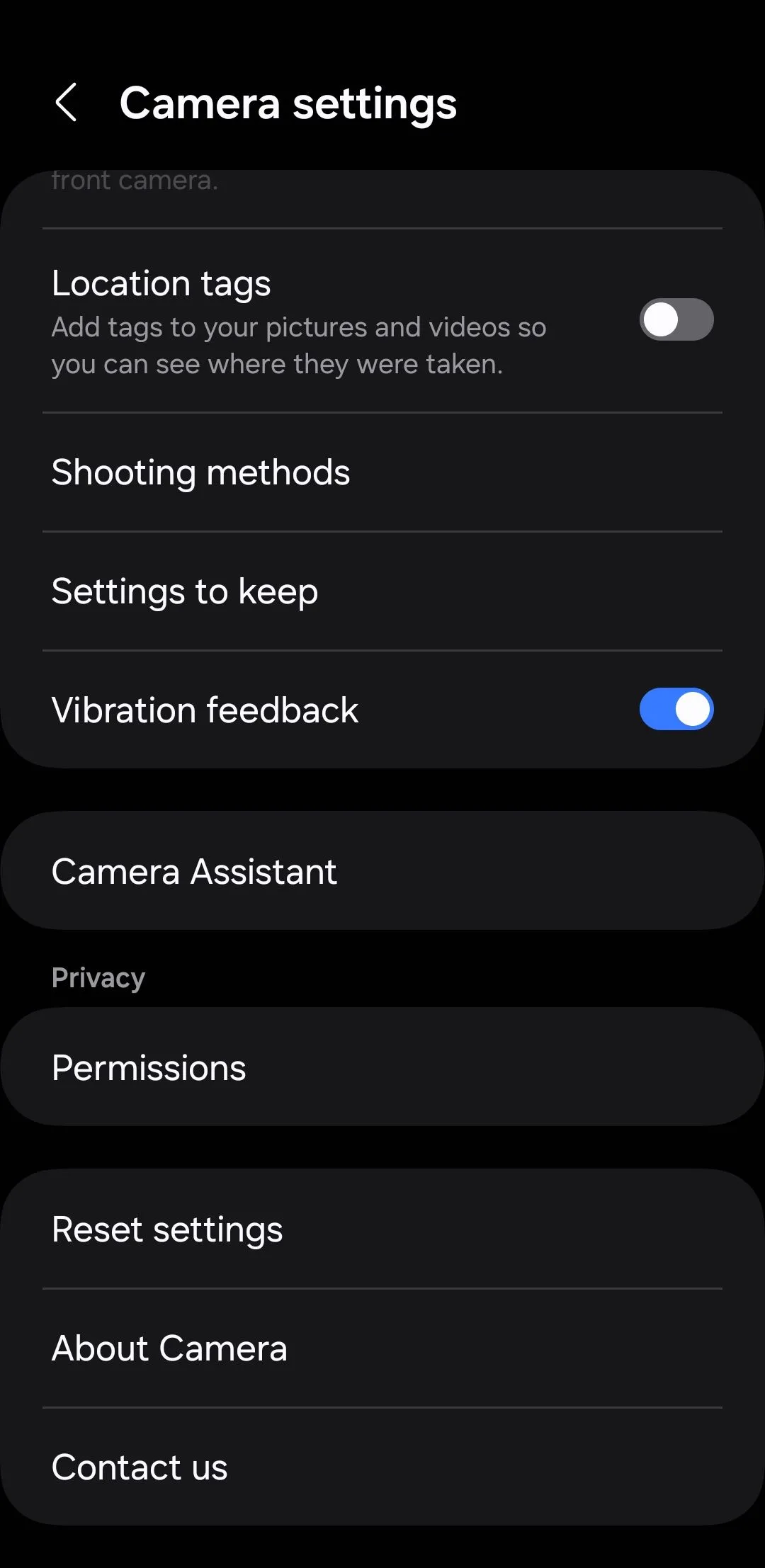 Menu cài đặt camera Samsung cho phép bật lệnh giọng nói
