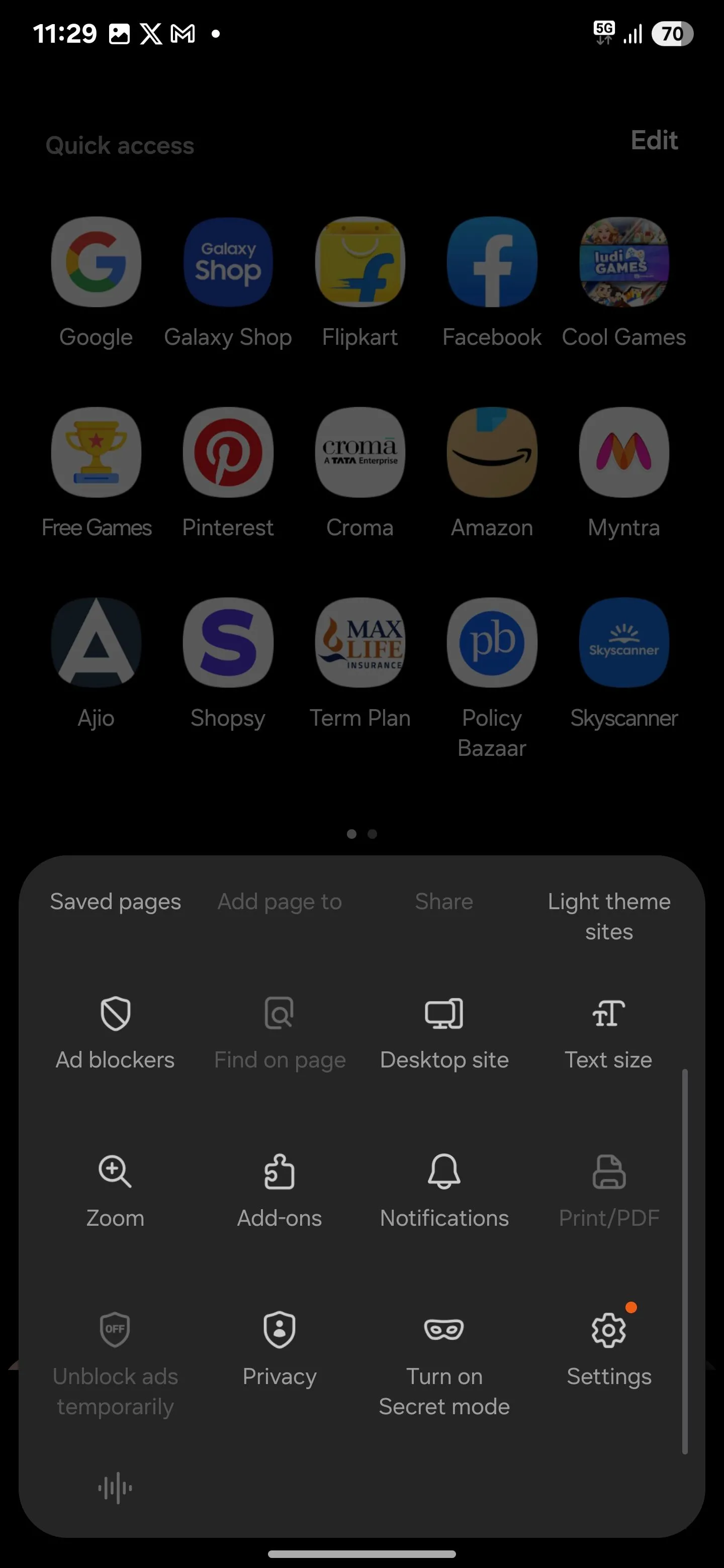 Menu cài đặt của trình duyệt Samsung Internet Browser trên Galaxy, hiển thị các tùy chọn tùy chỉnh và tính năng hữu ích.