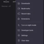 Menu chính của trình duyệt Kiwi trên Android hiển thị tùy chọn "Extensions" và "Developer Mode" đã được bật.