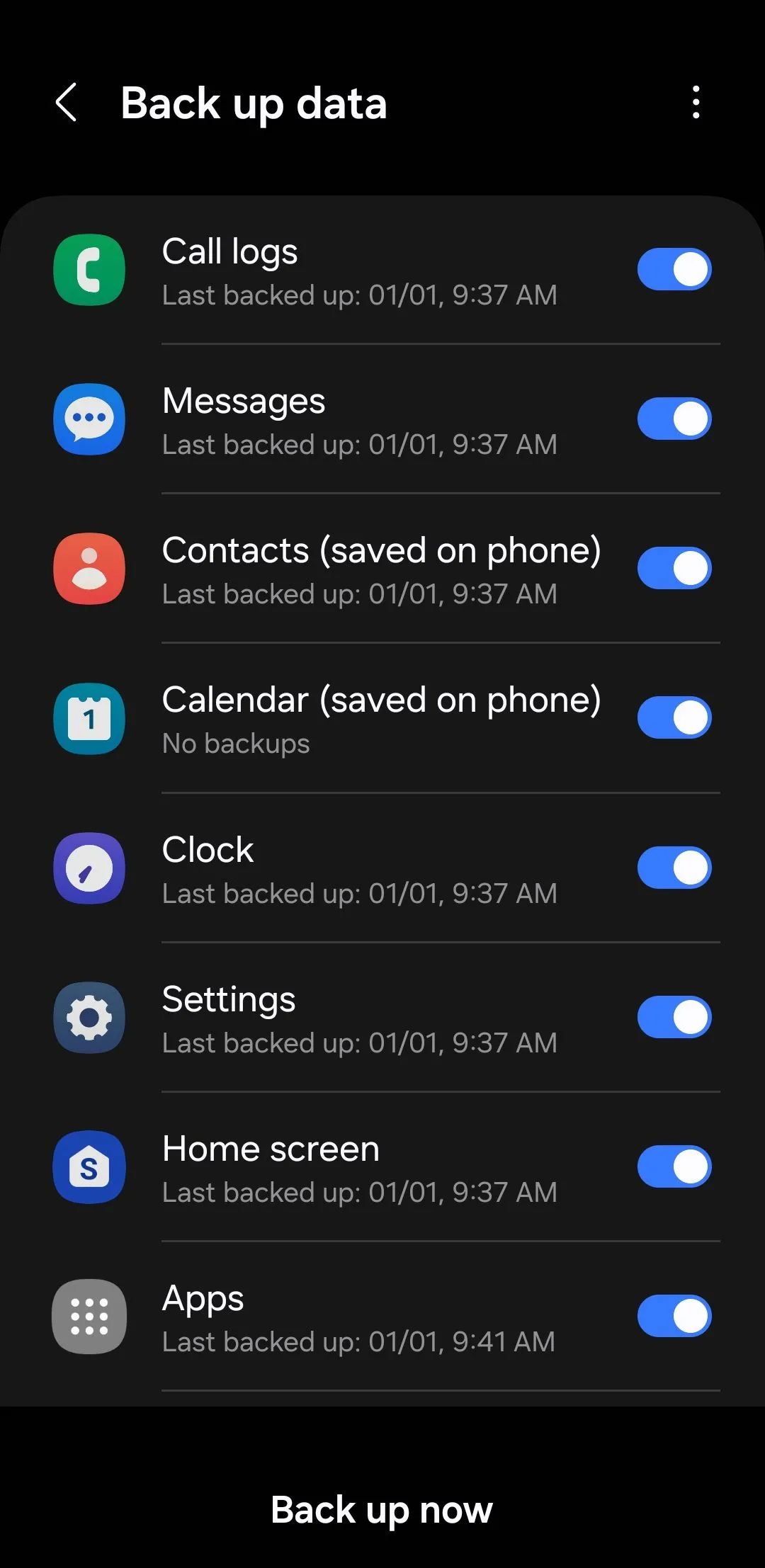Menu sao lưu dữ liệu trên điện thoại Android, cho phép người dùng tự động hoặc thủ công sao chép ảnh, tài liệu và cài đặt ứng dụng lên đám mây trước khi đi du lịch quốc tế.
