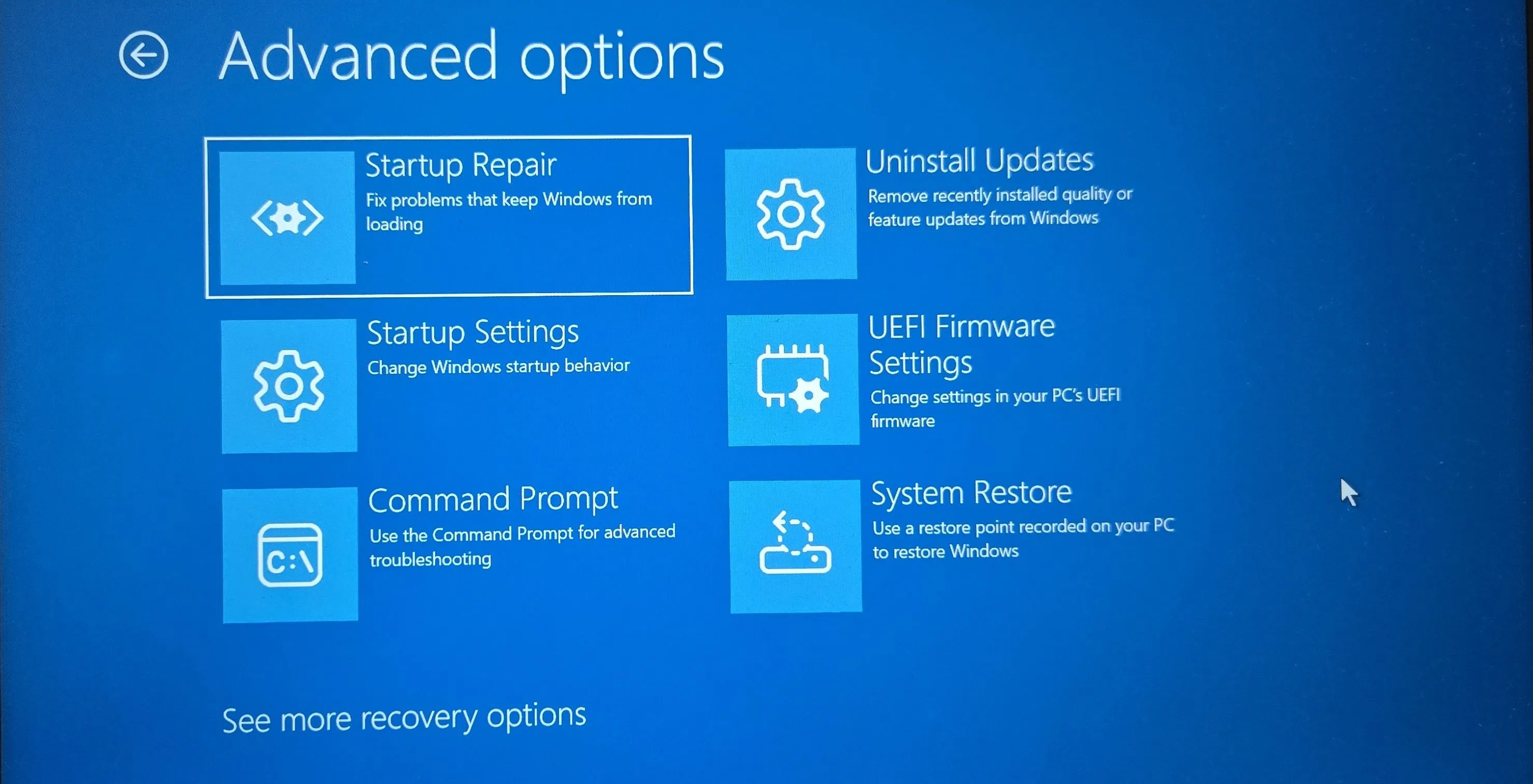 Môi trường khôi phục Windows (WinRE) với các tùy chọn nâng cao để sửa chữa hệ thống